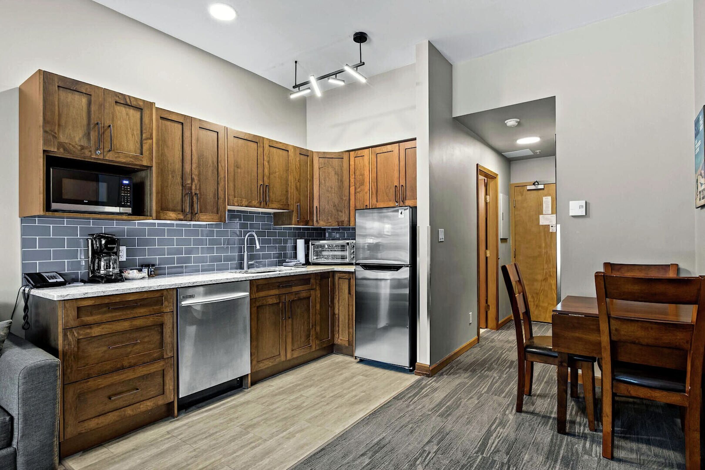 #123 - Studio Kitchenette
