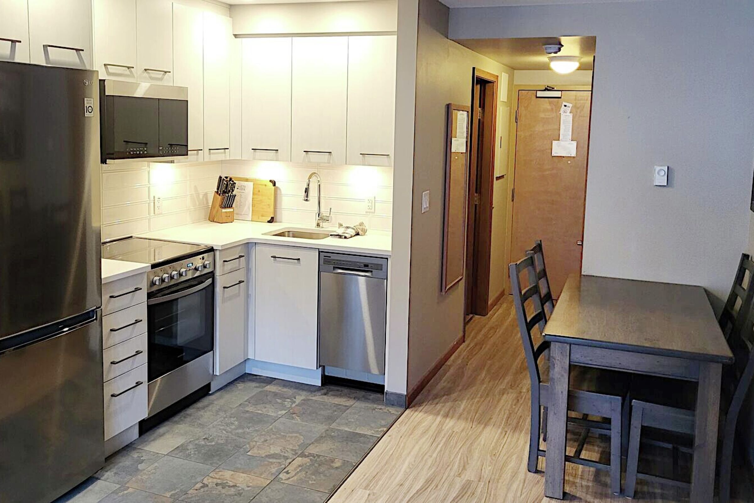 #327 - Studio Dining Area & Kitchen