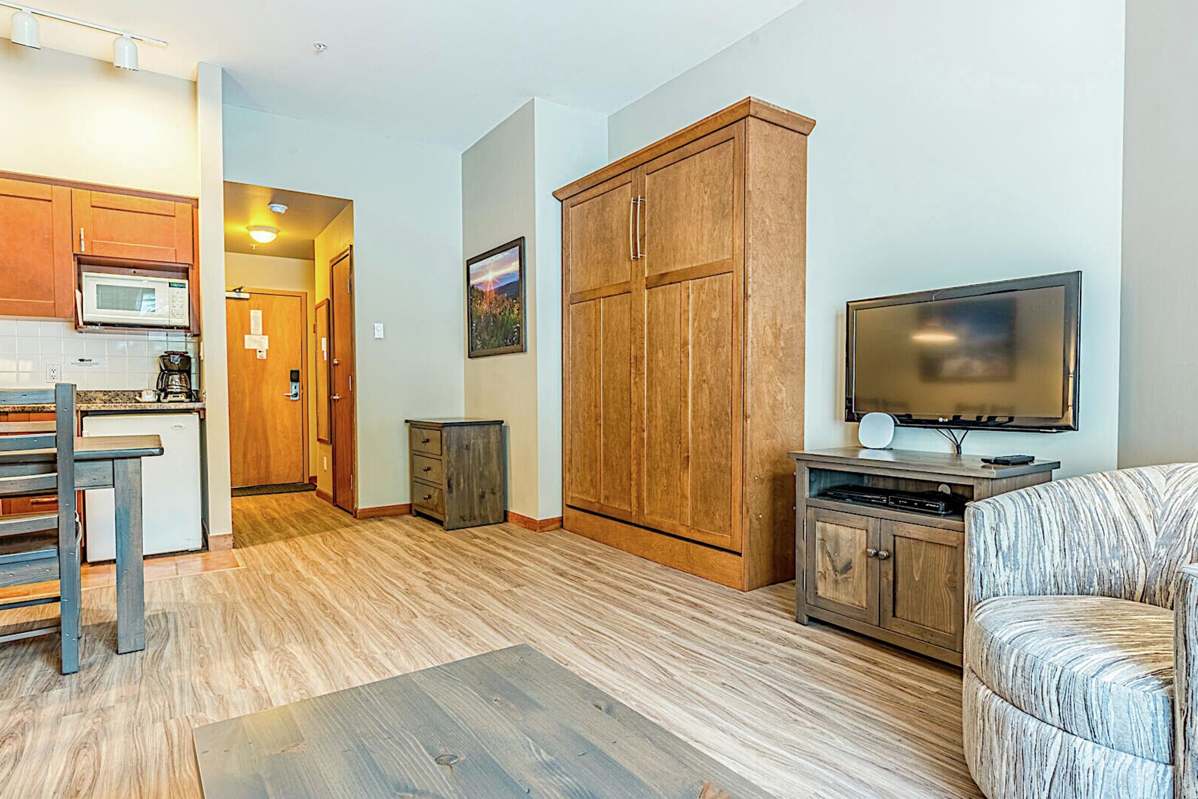#127 - Studio Sleeping Area