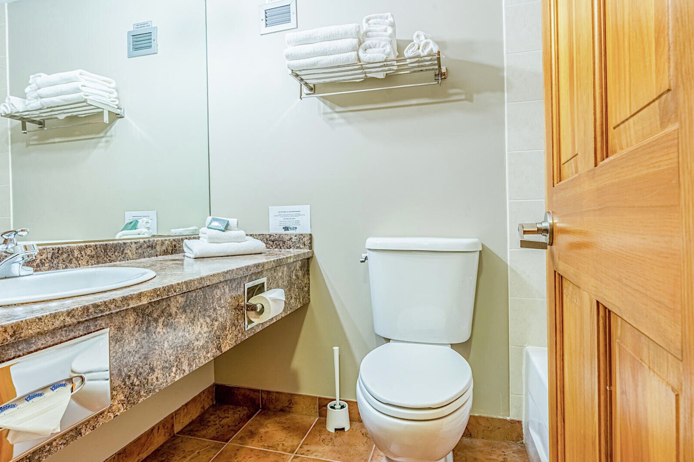 #127 - Studio Bathroom