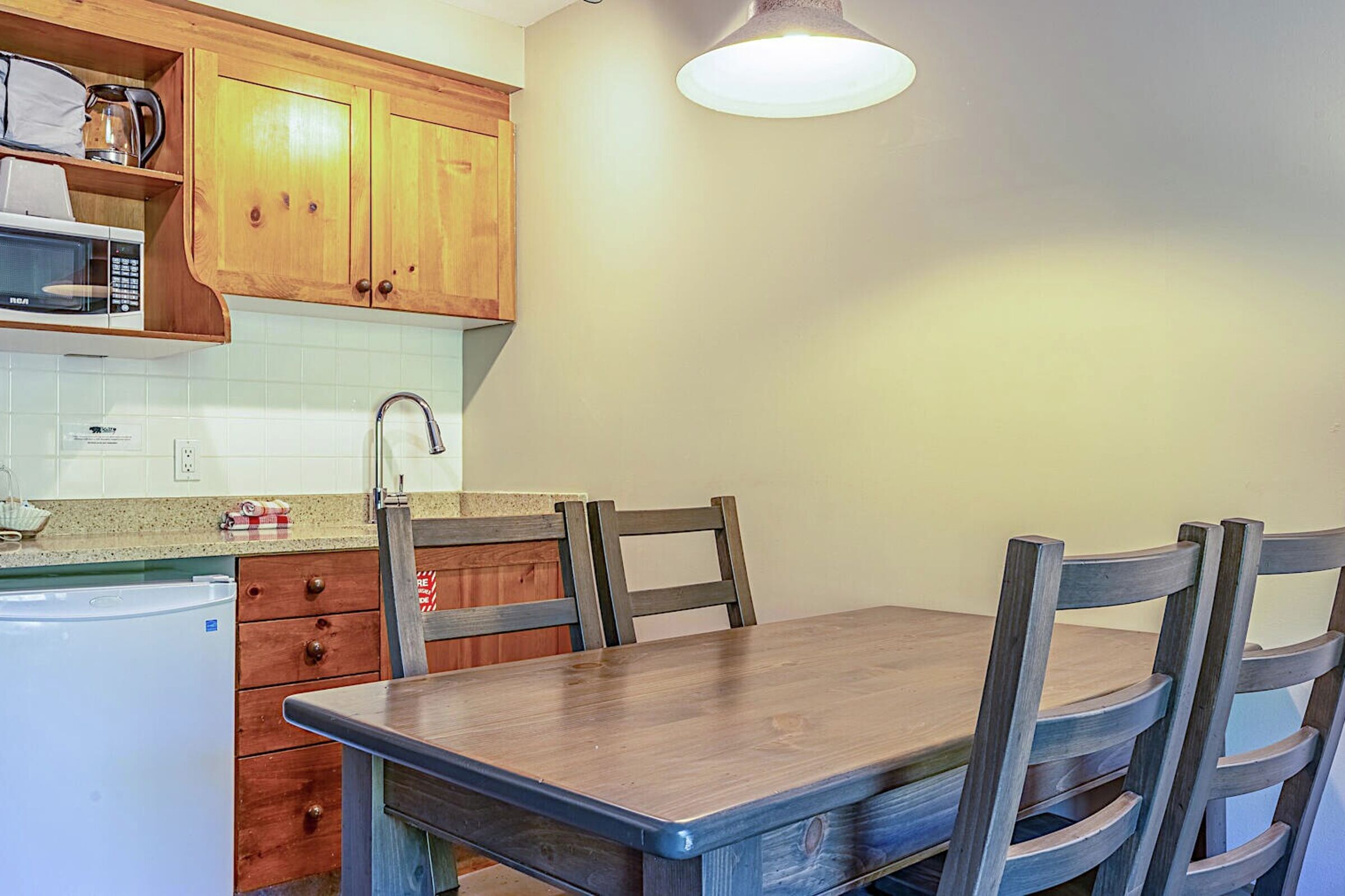 #217 - Studio Dining Area & Kitchen