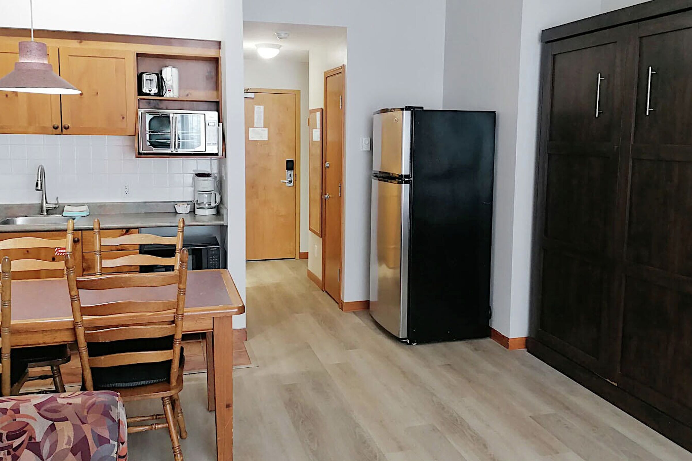 #115 - Studio Dining Area & Kitchen