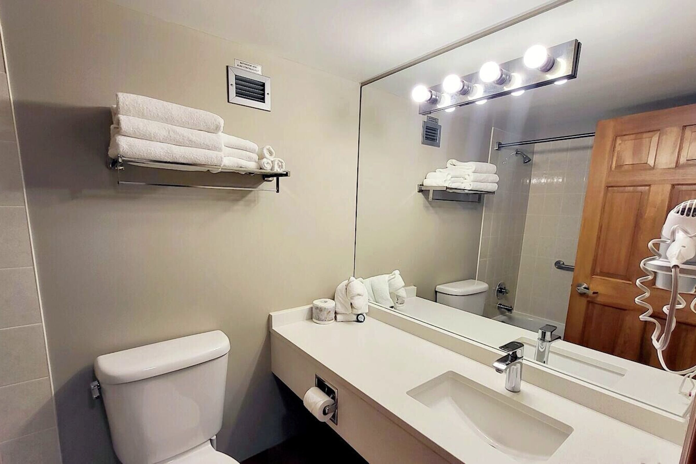 #317 - Bathroom