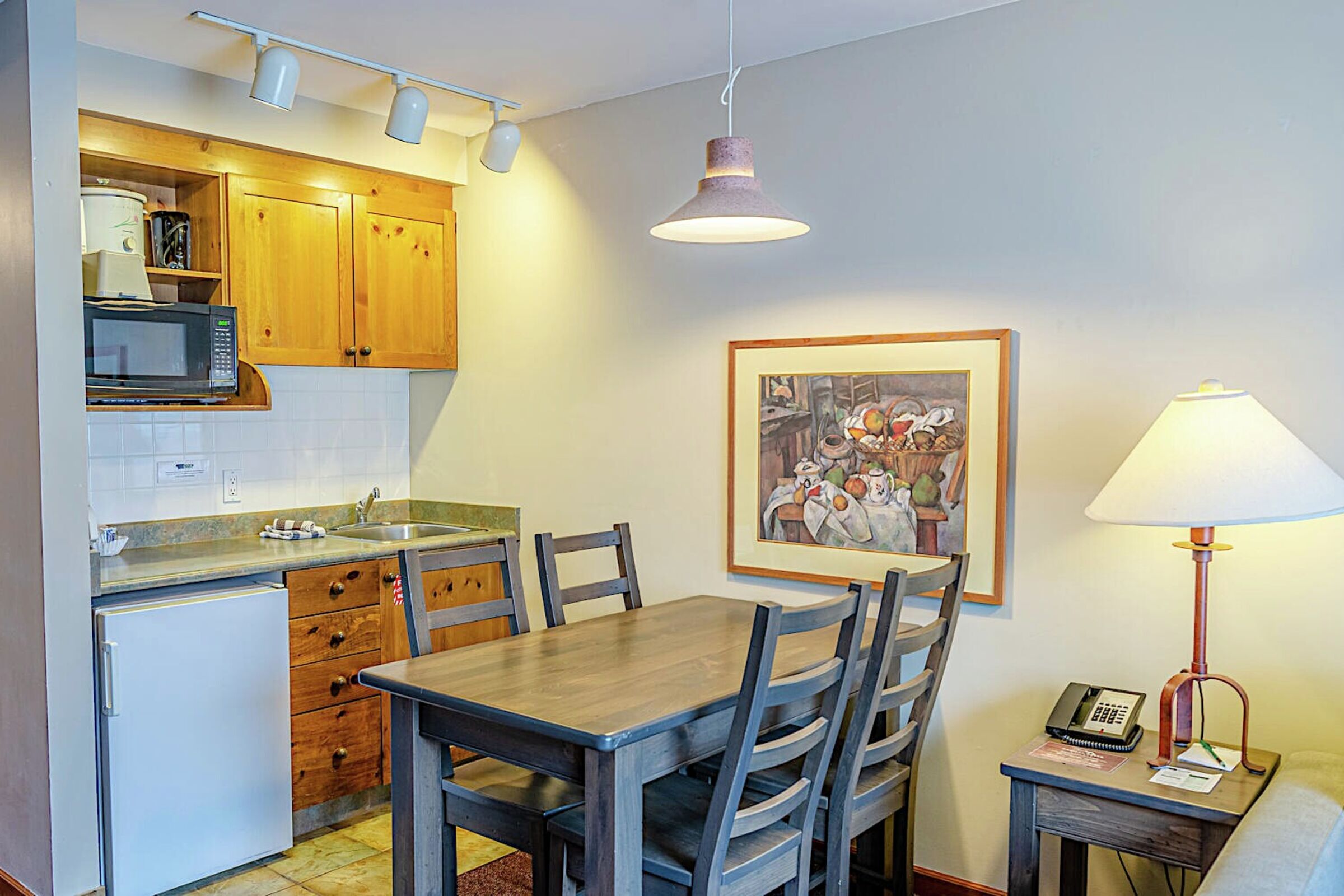 #222 - Studio Dining Area & Kitchen