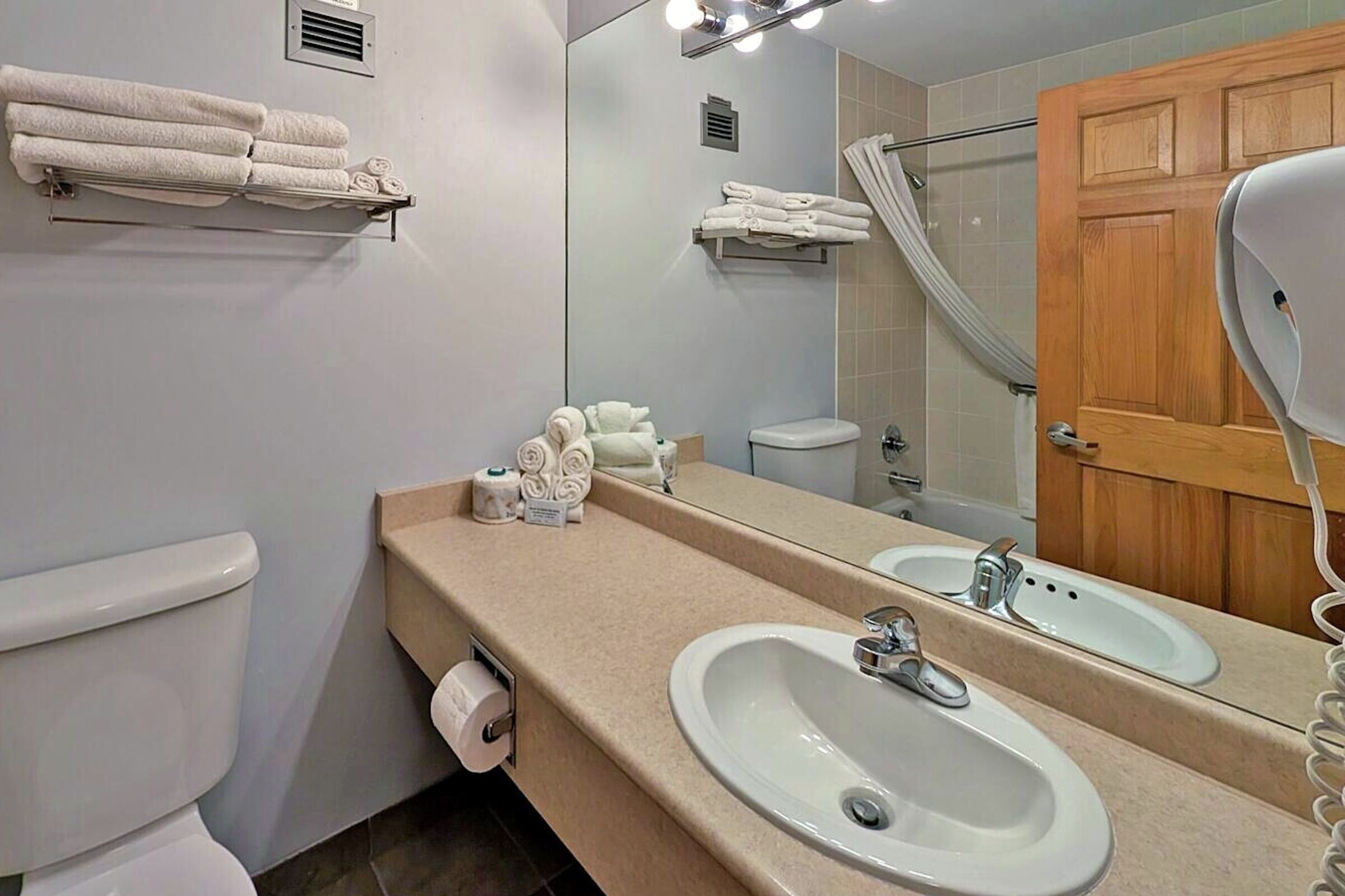 #104 - Bathroom