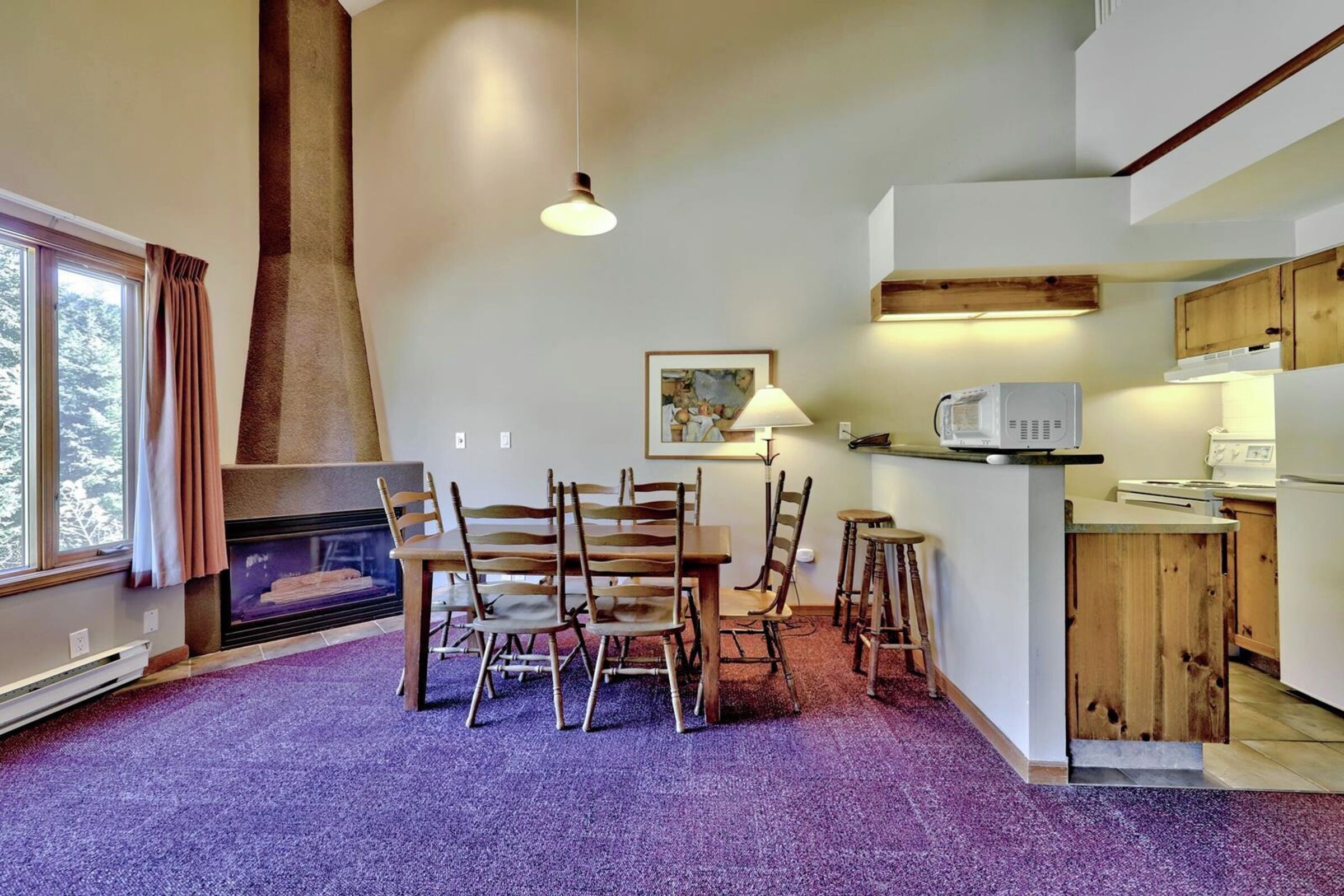 #435/437 - Dining Room & Kitchen