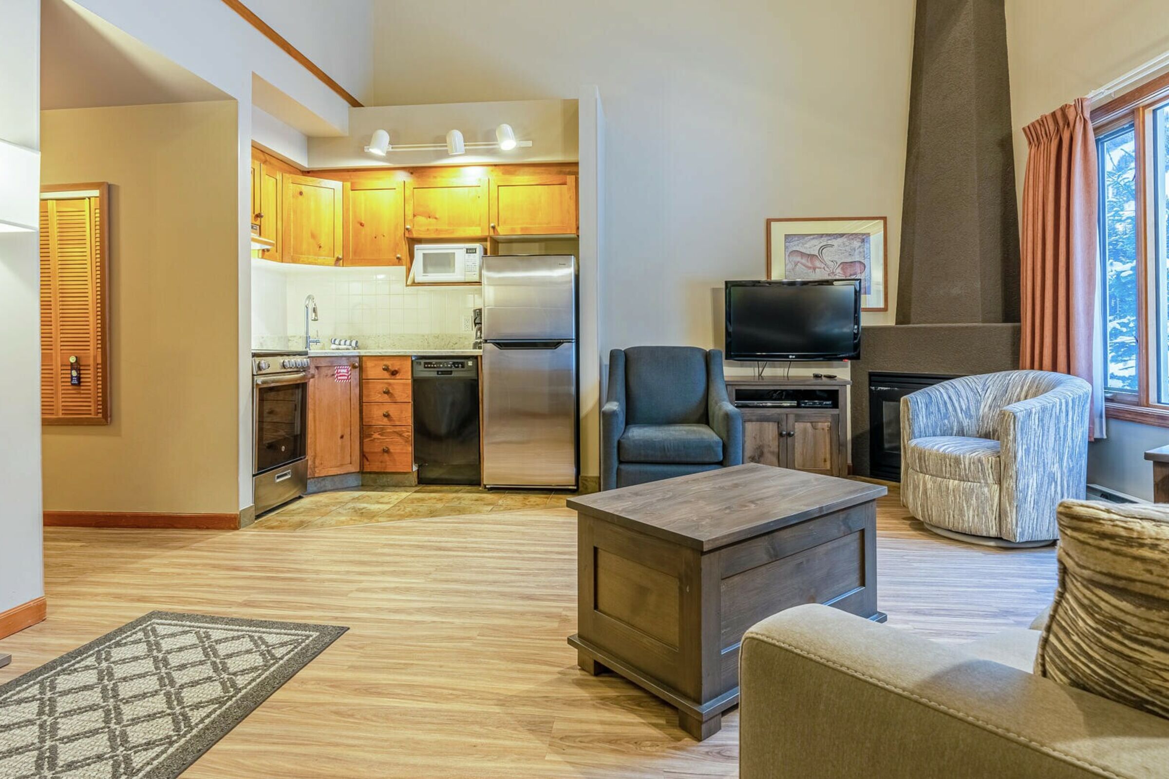 Living Room & Kitchen