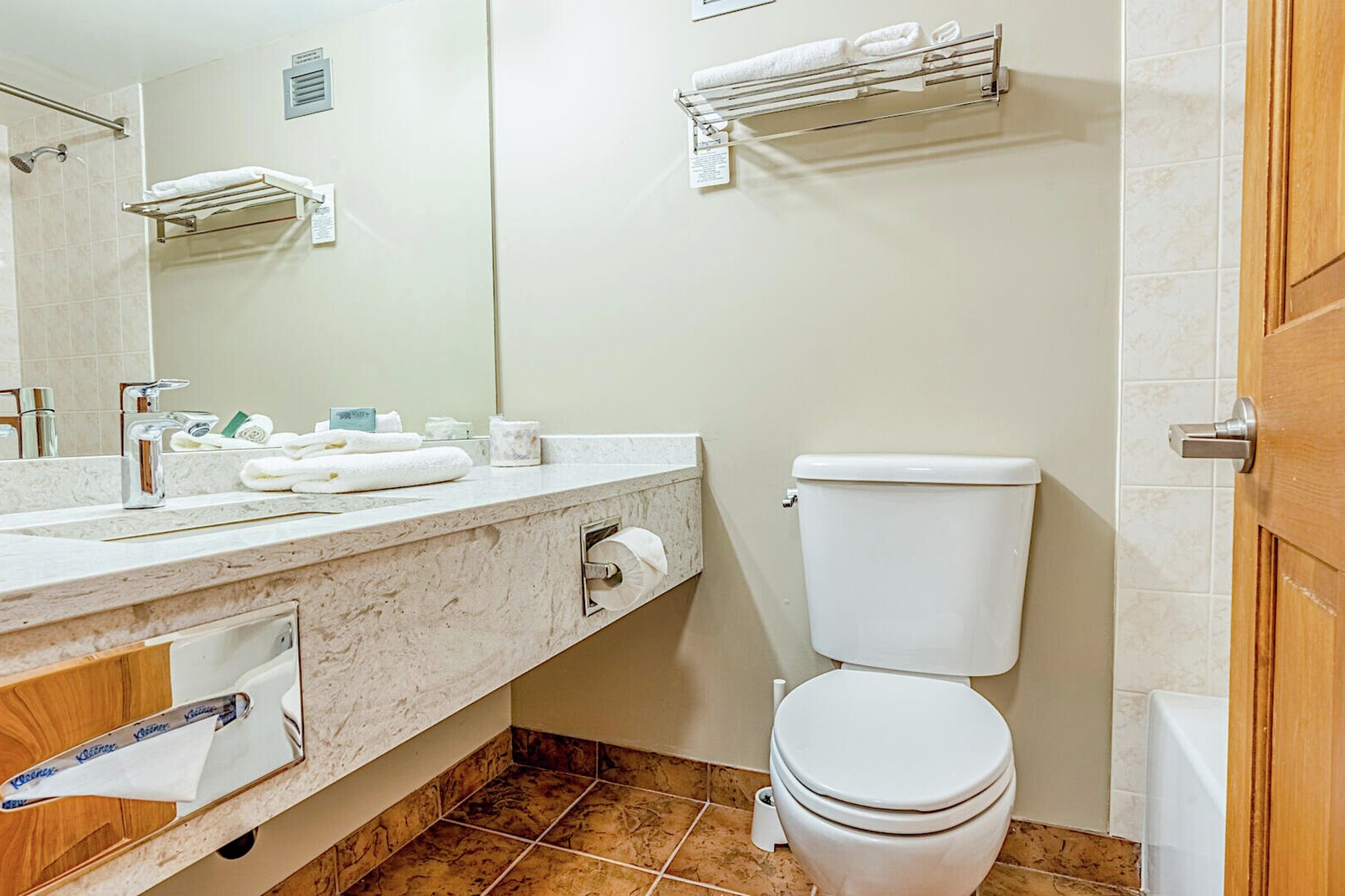 #360 - Studio Bathroom
