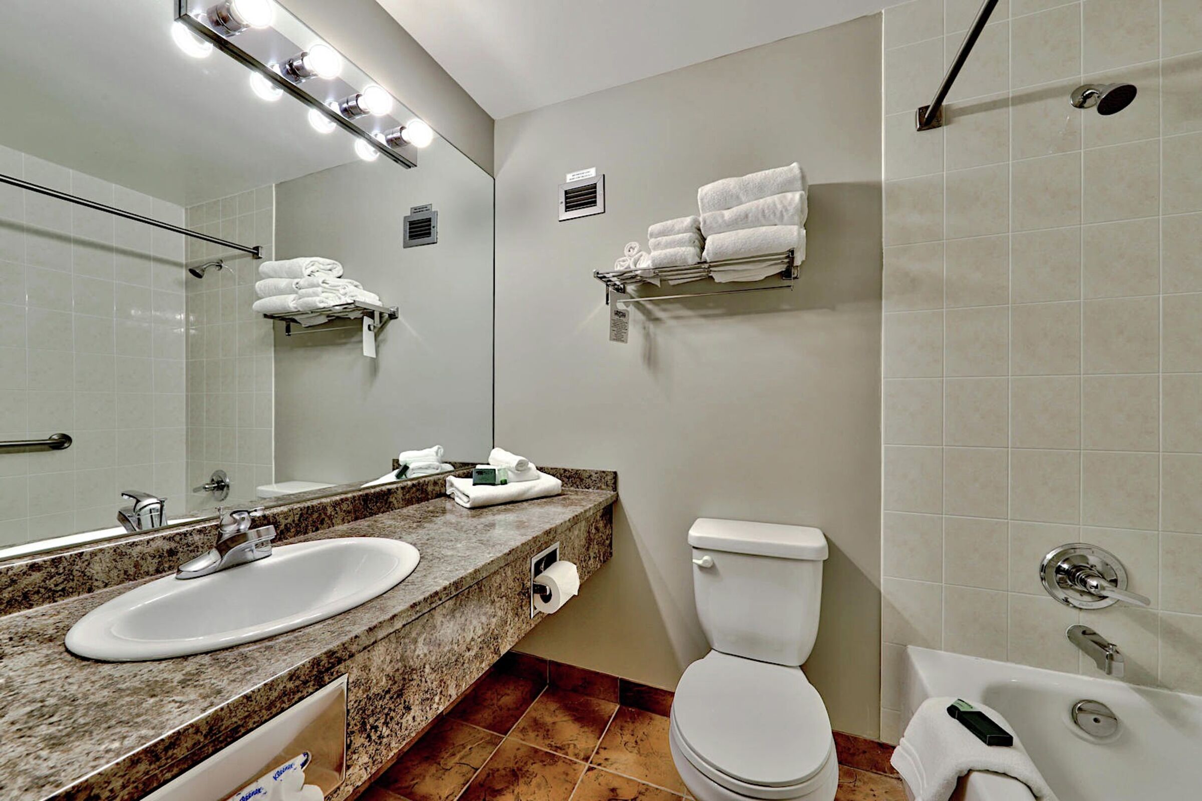 #151 - Studio Bathroom