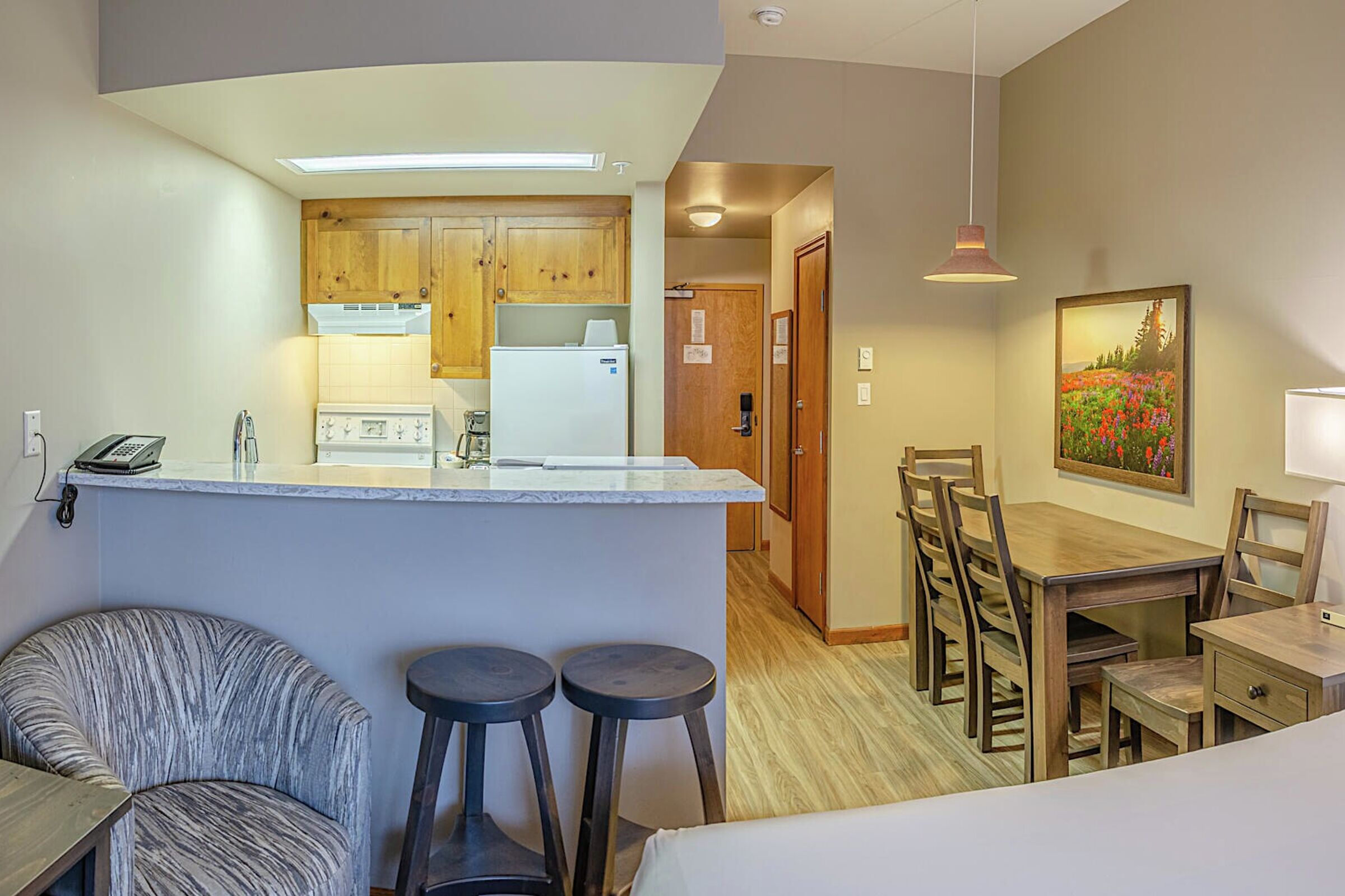 #152 - Studio Living Area