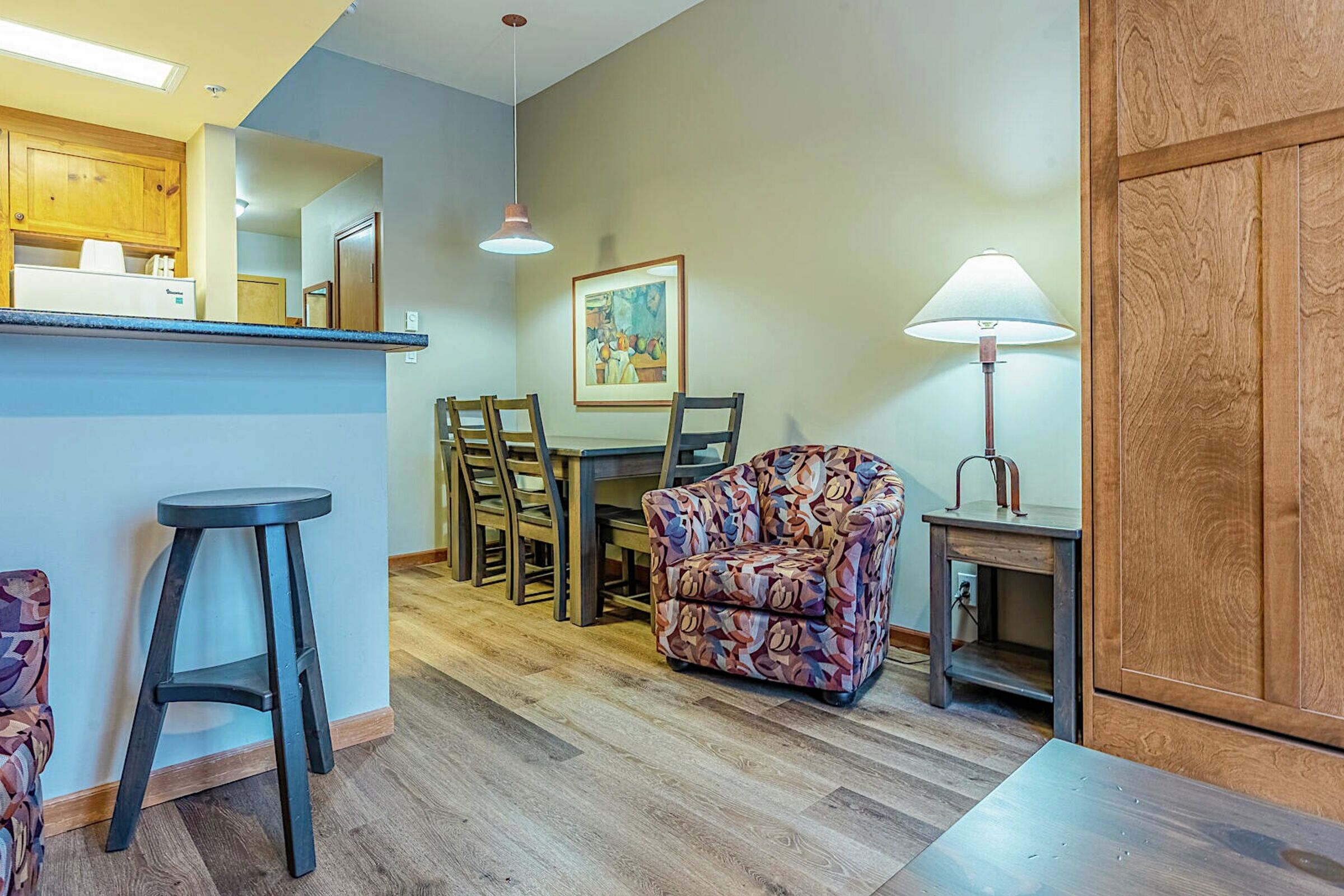 #160 - Studio Living Area