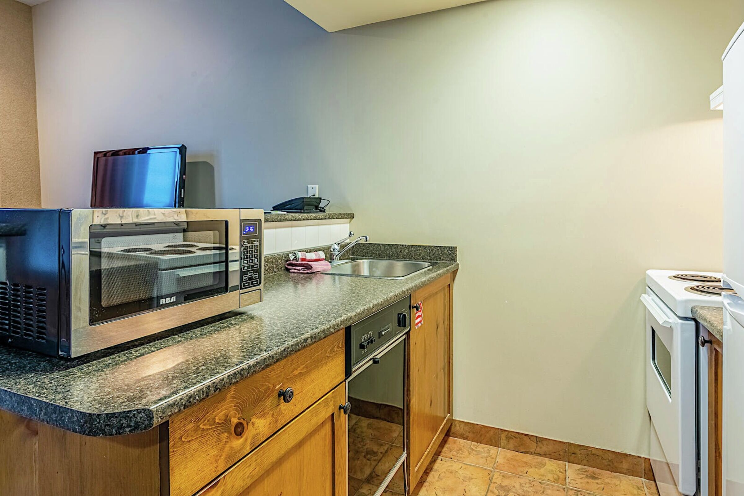 #160 - Studio Kitchen