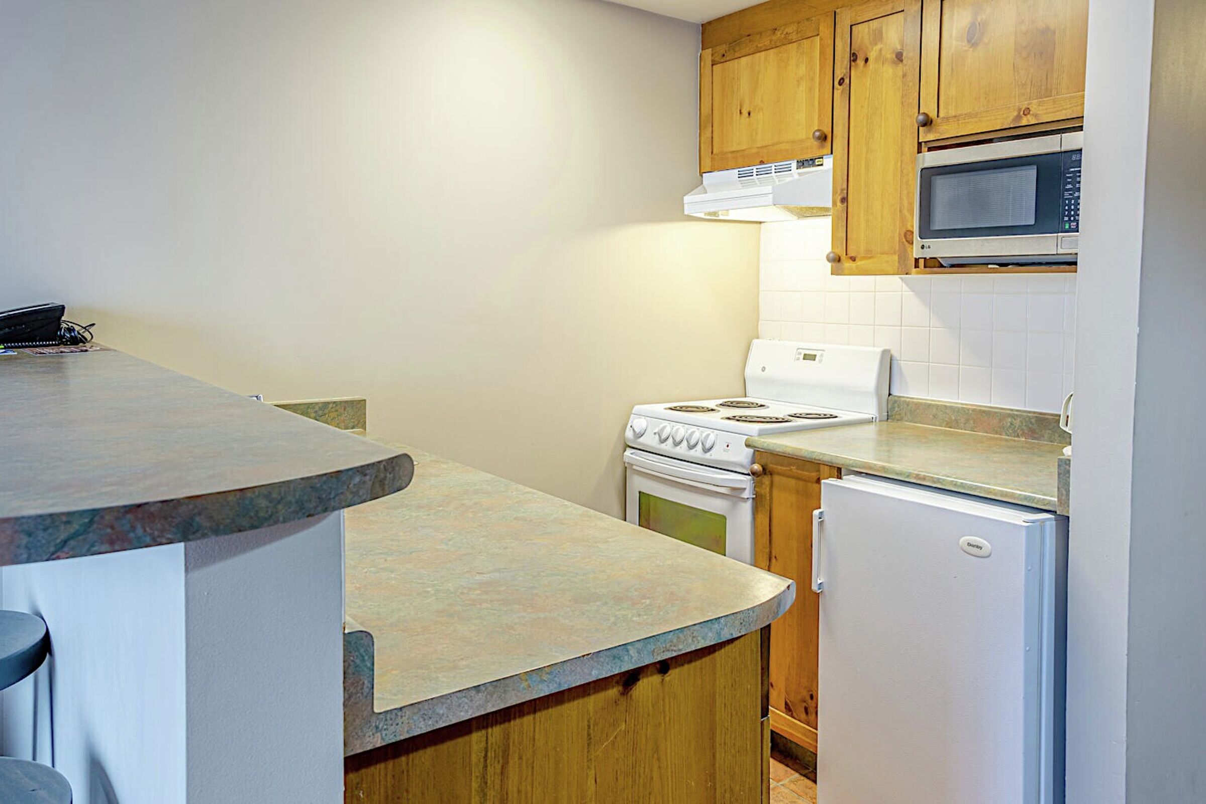 #252 - Studio Kitchen