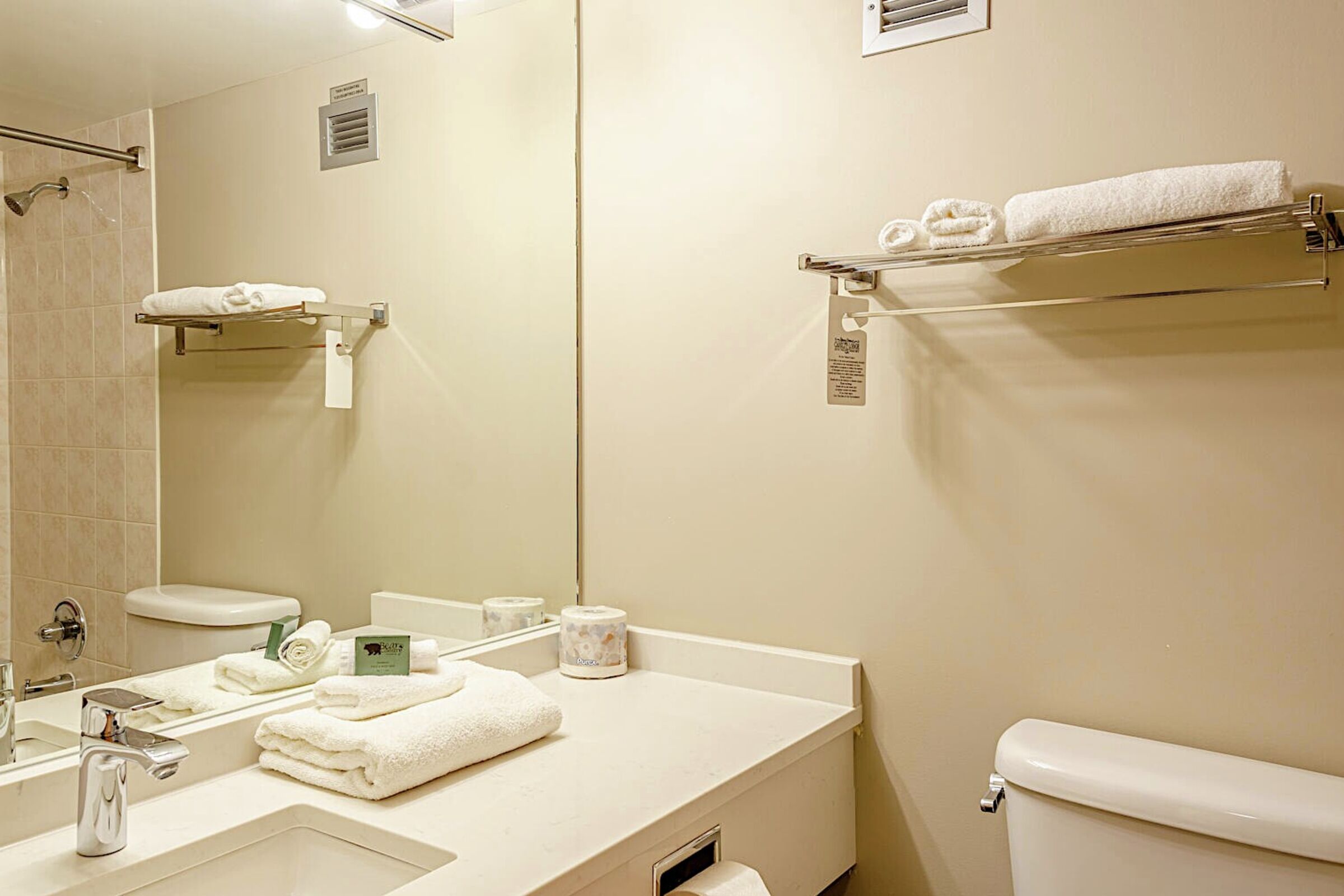 #257 - Studio Bathroom