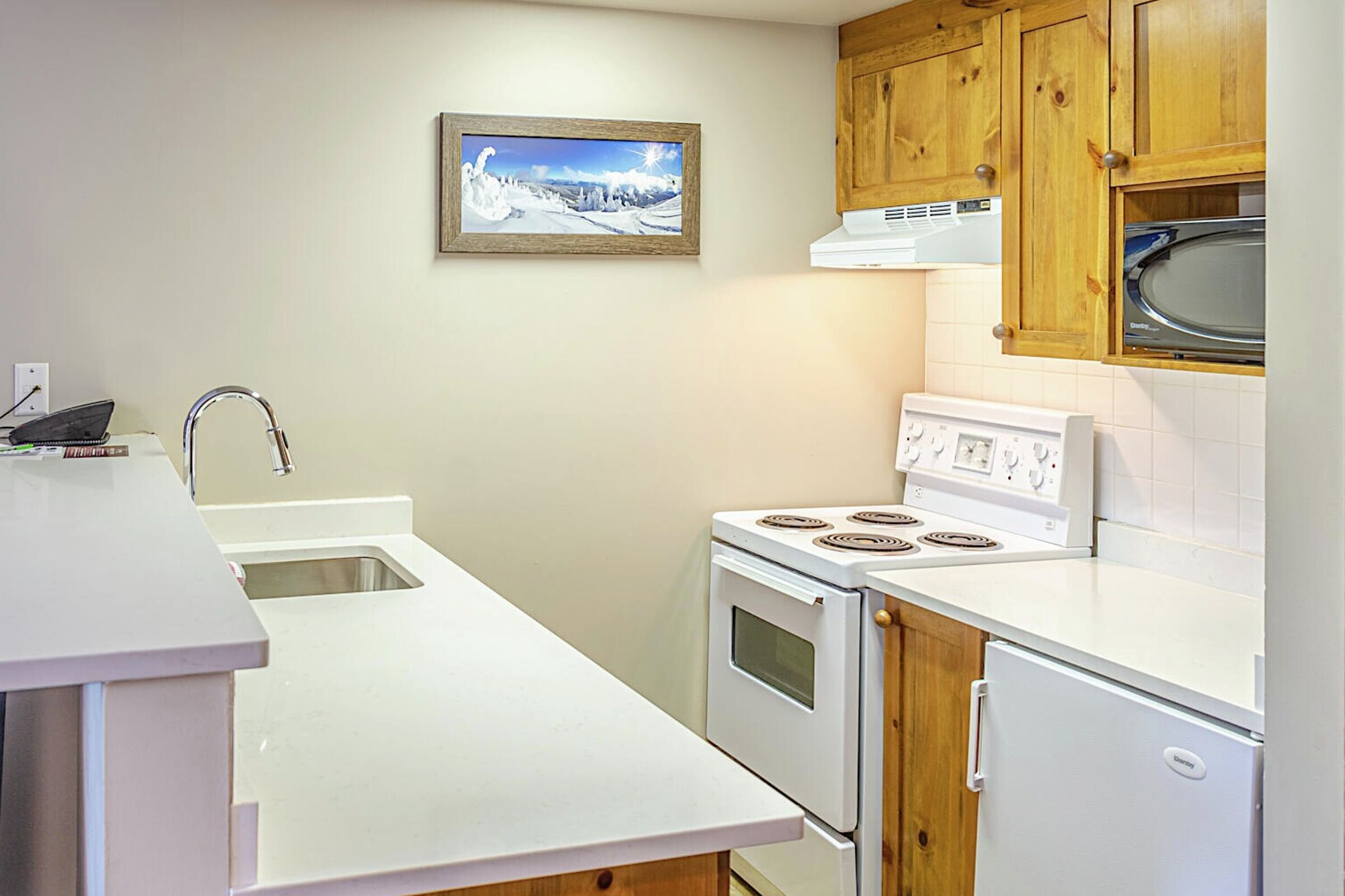 #257 - Studio Kitchen