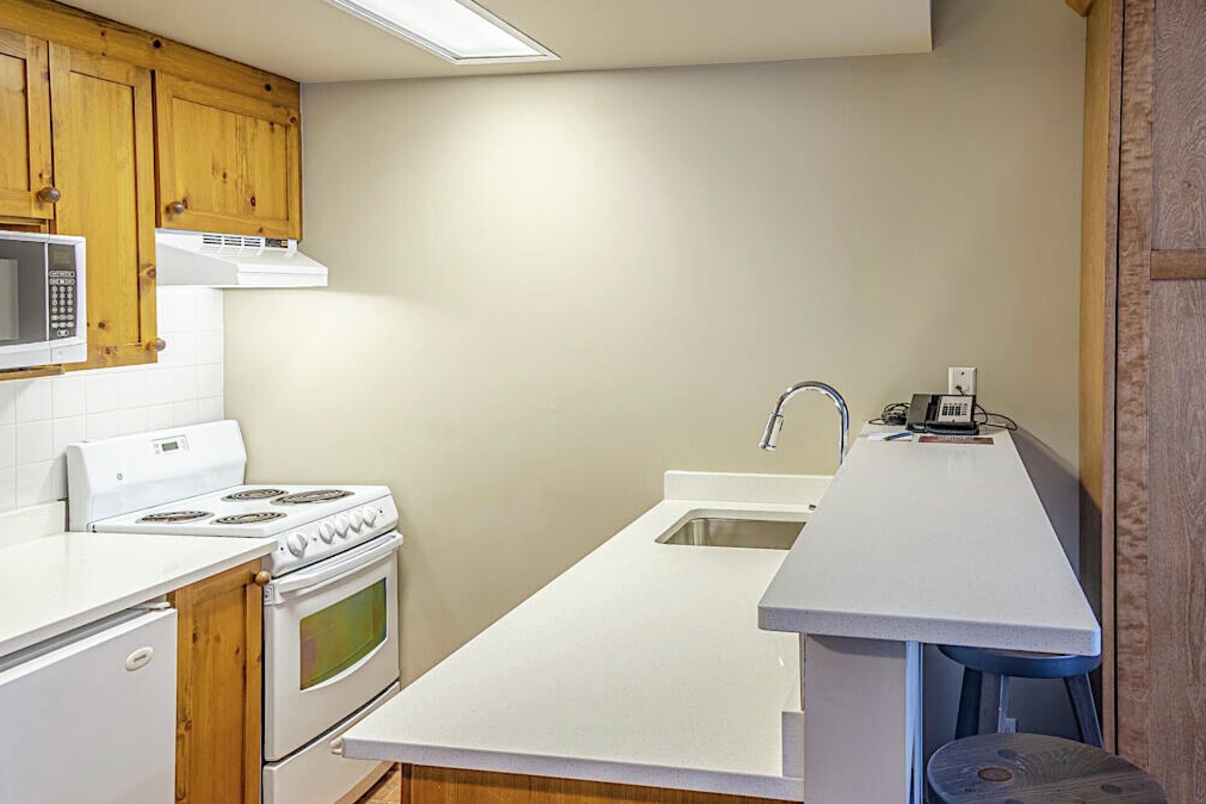 #258 - Studio Kitchen