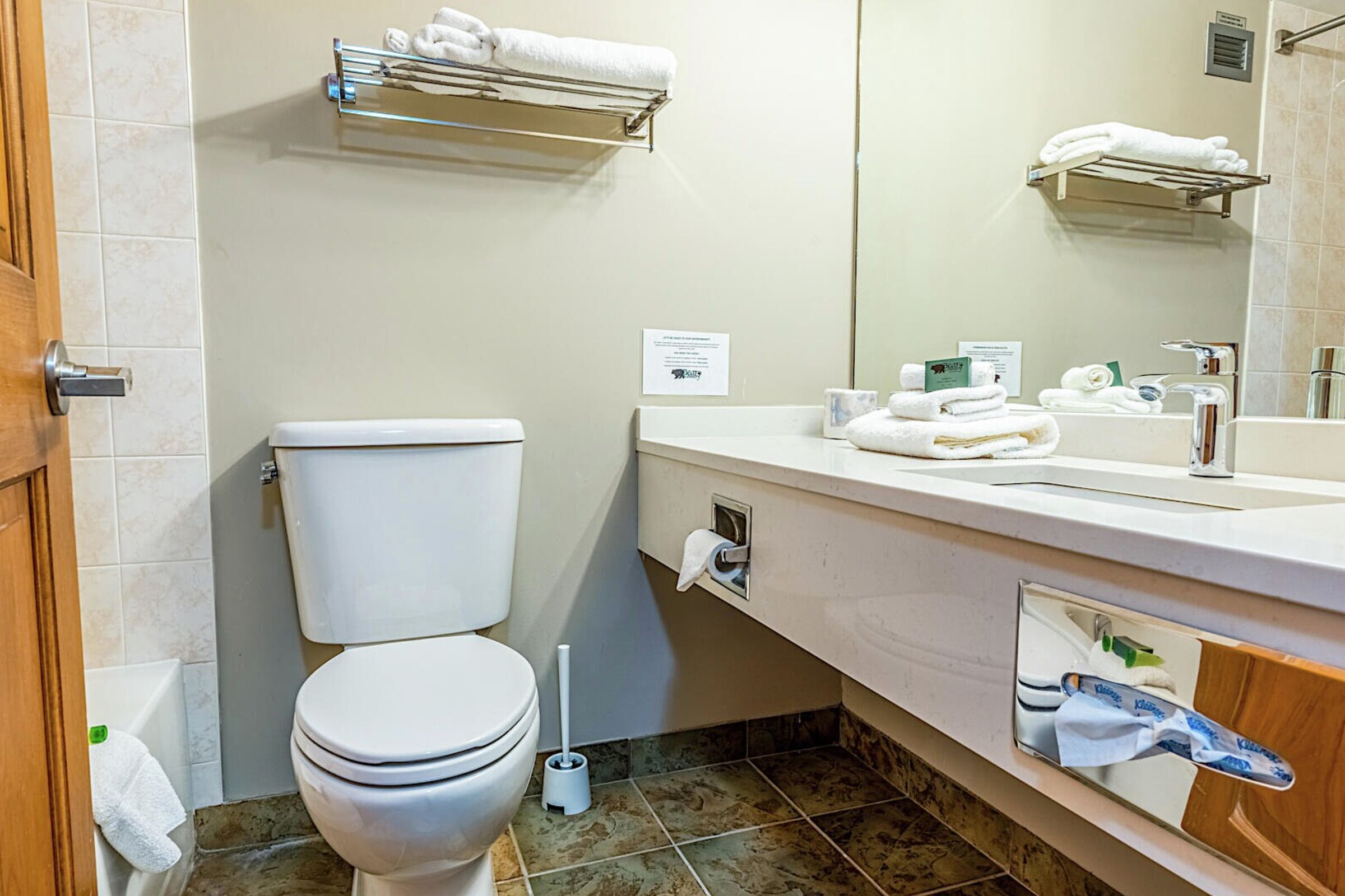 #263 - Studio Bathroom