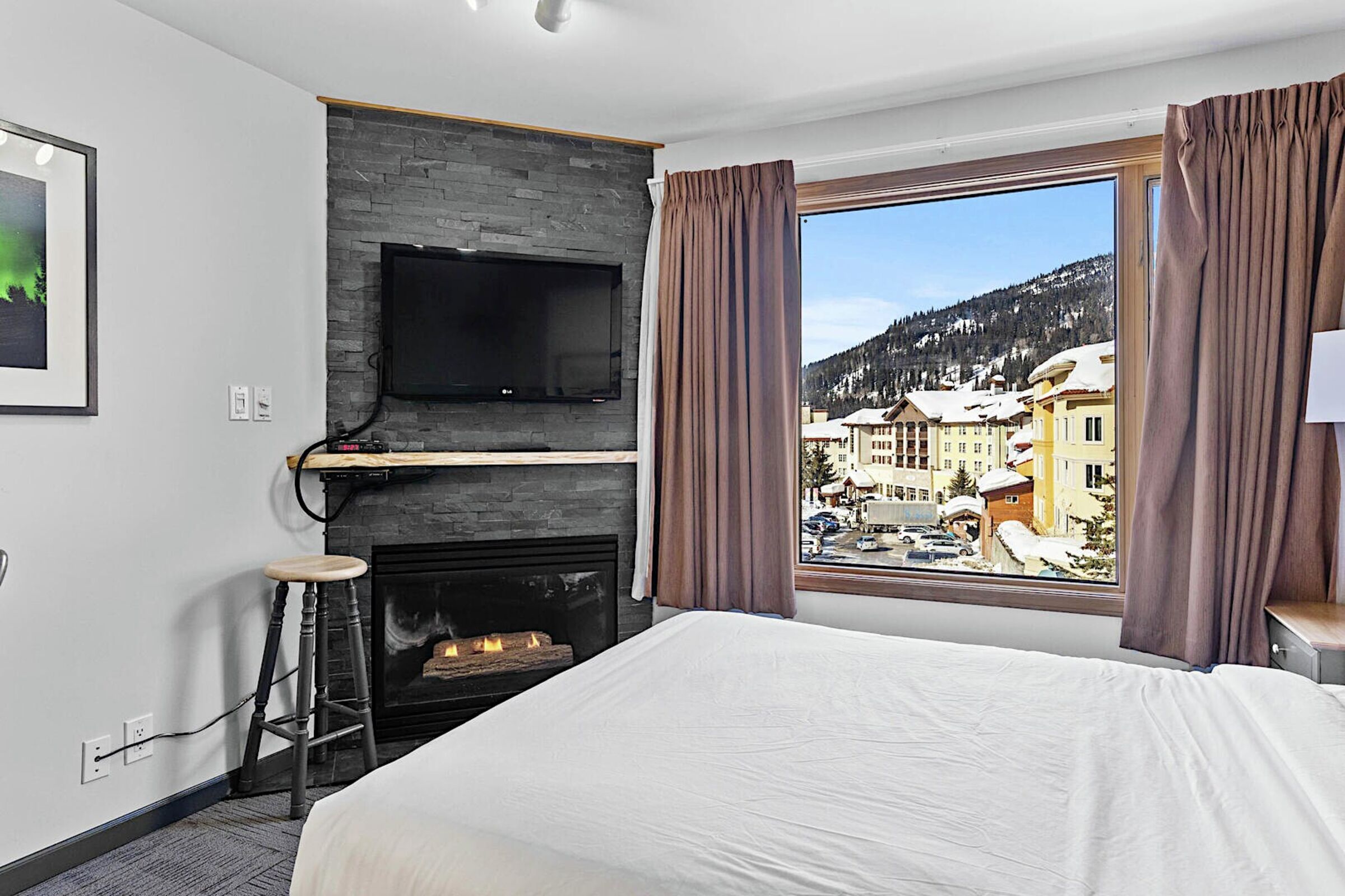 #358 - Studio Sleeping Area