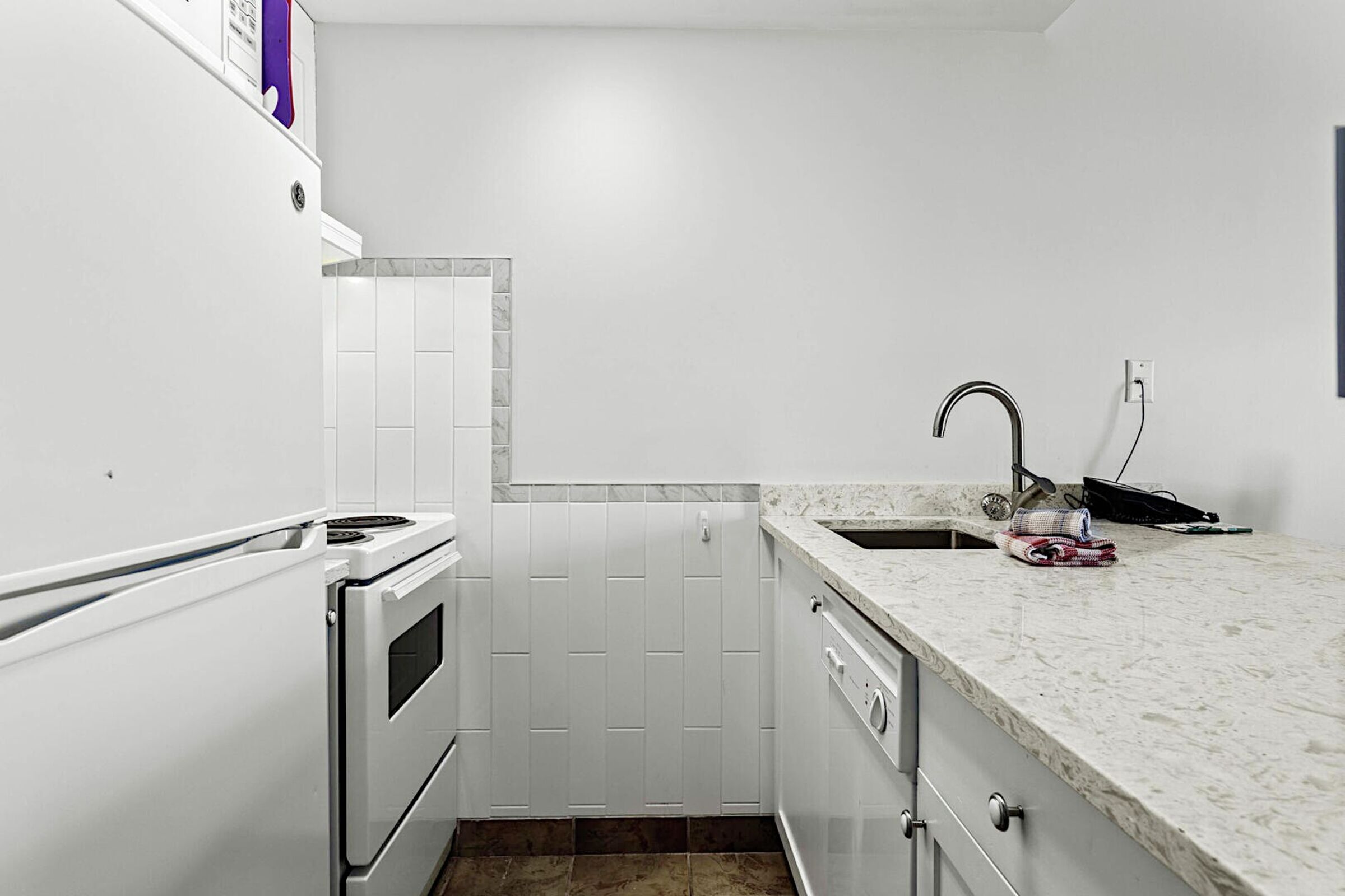 #358 - Studio Kitchen