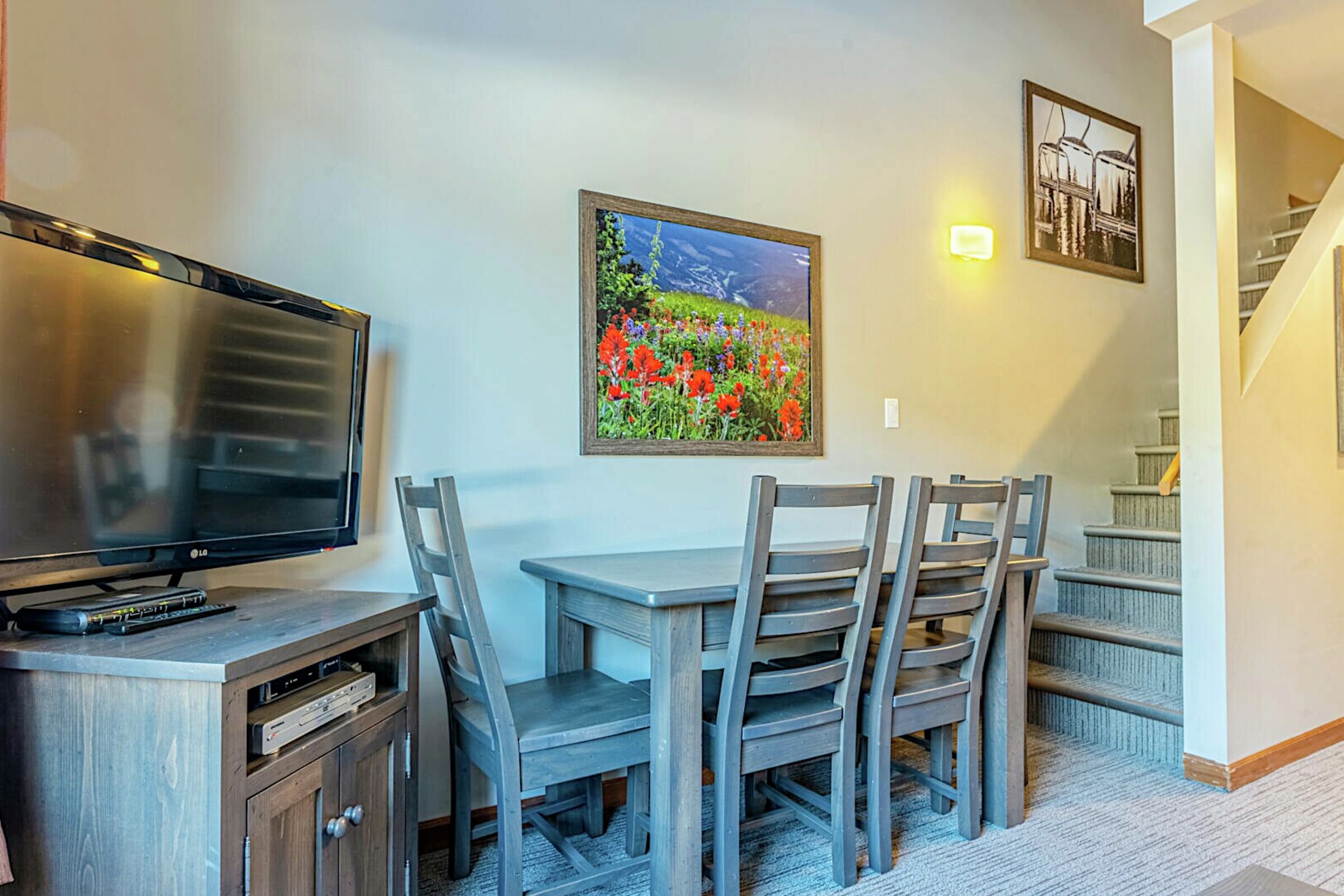 Studio Dining Area