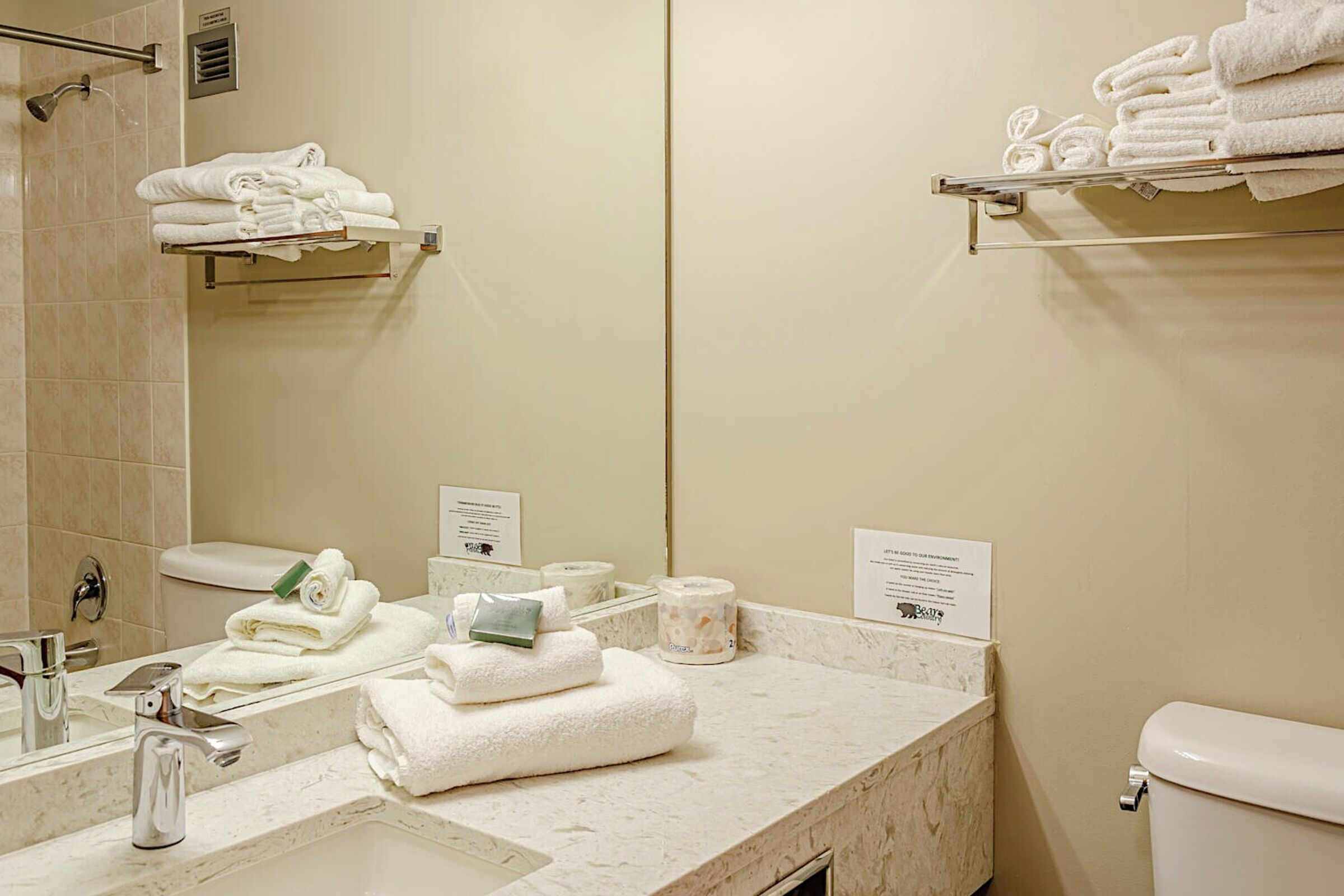 #438 - Studio Bathroom