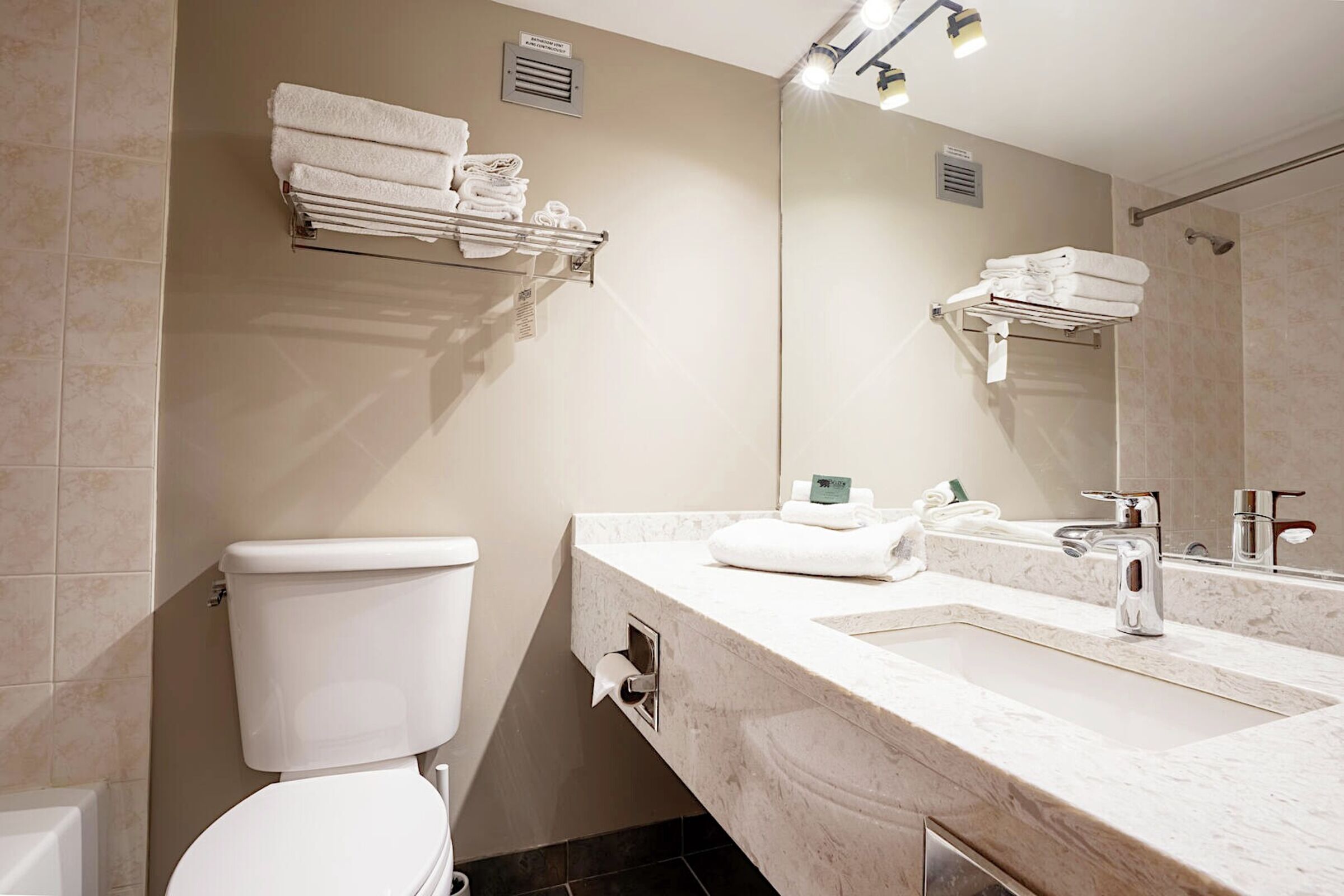 #444 - Studio Bathroom
