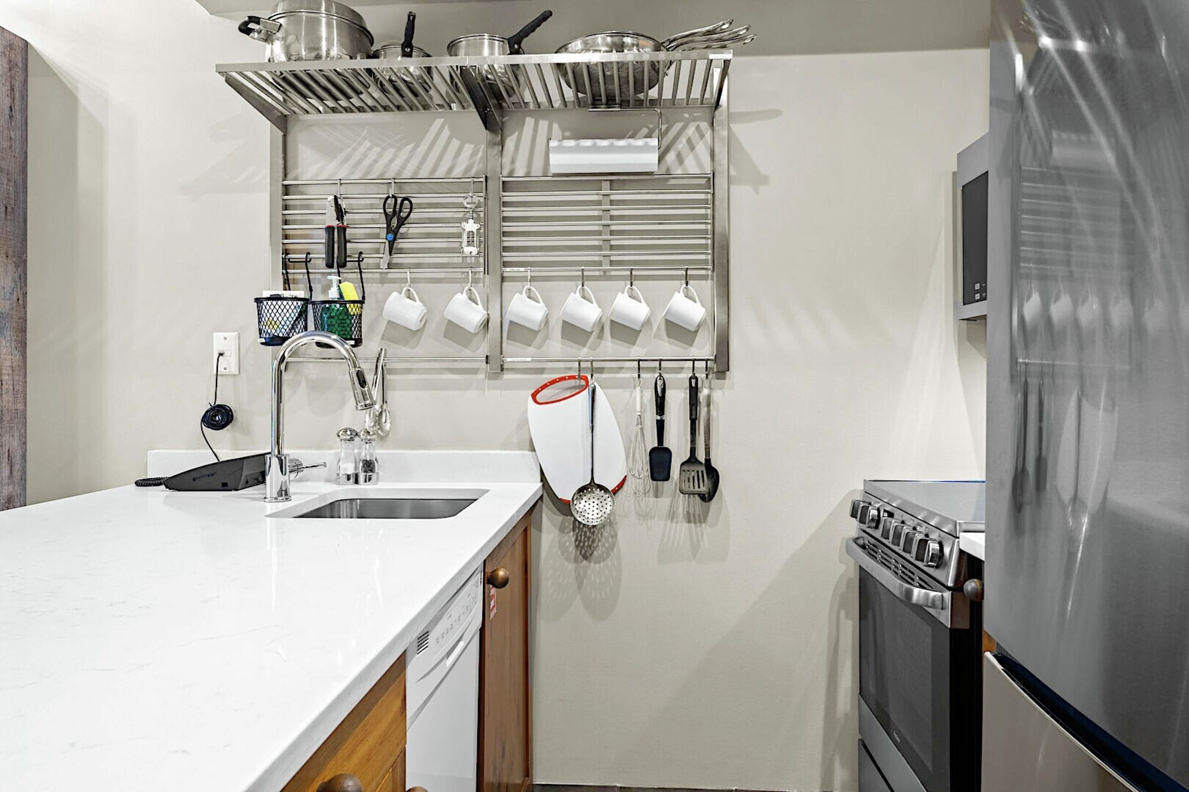 #453 - Studio Kitchen