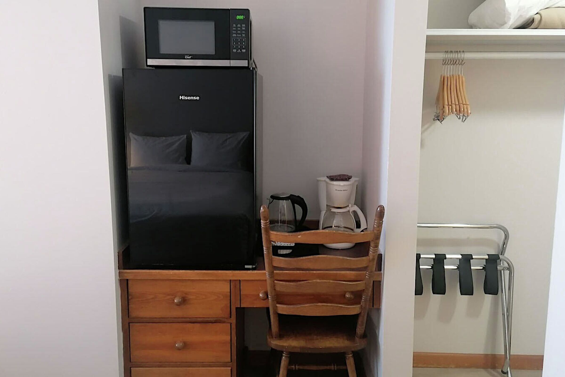 #113 - Hotel Room
