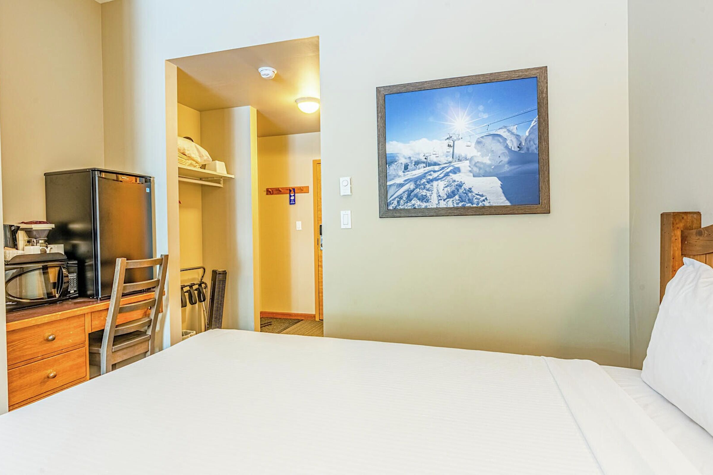 #125 - Hotel Room
