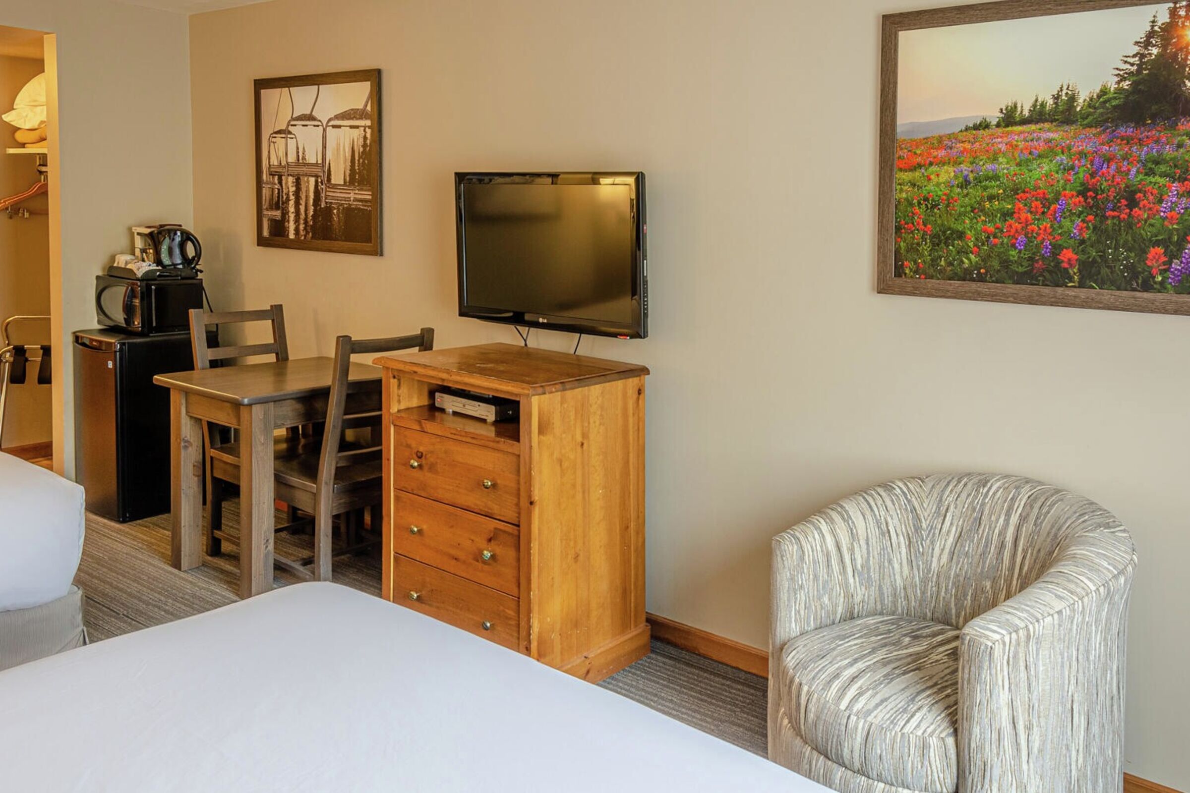 #256 - Hotel Room