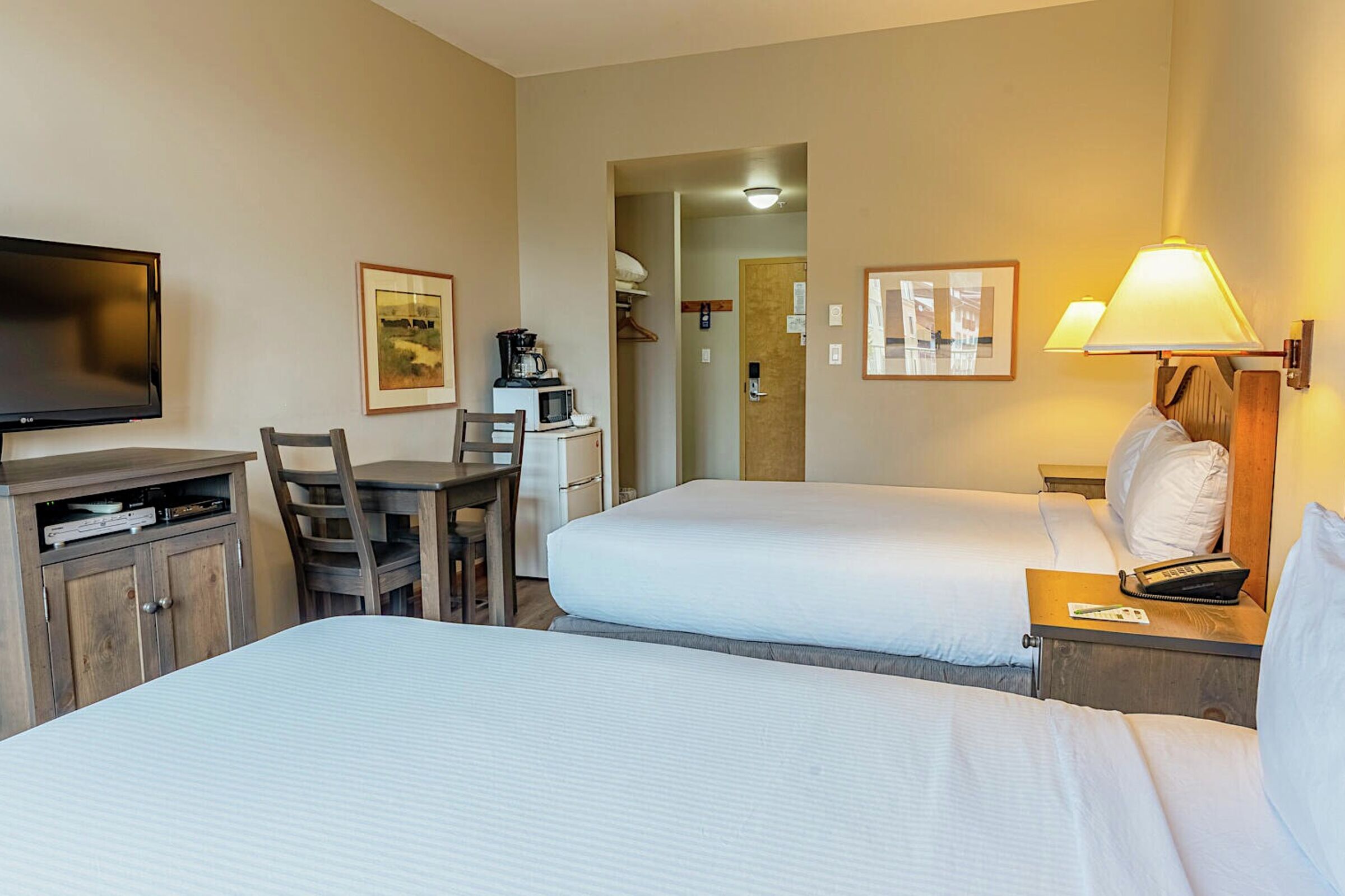 #162 - Hotel Room