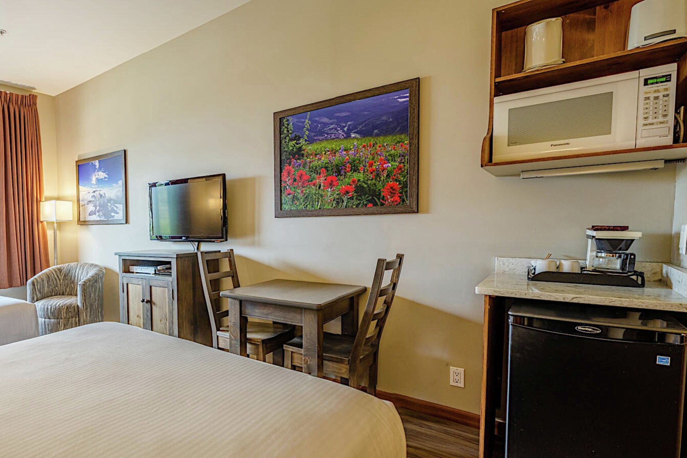 #154 - Hotel Room