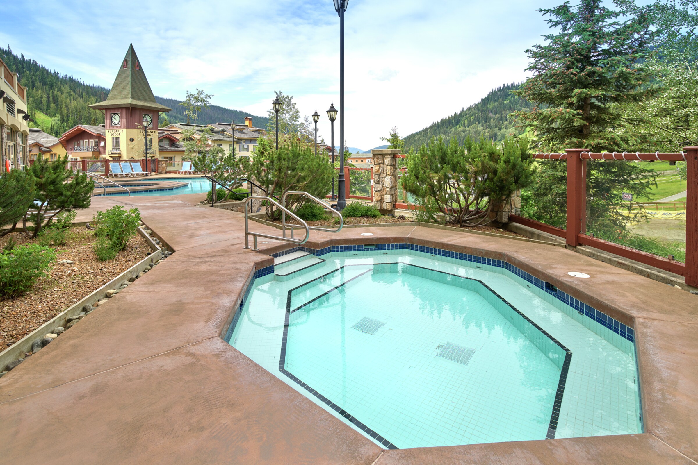 Outdoor Hot Tub