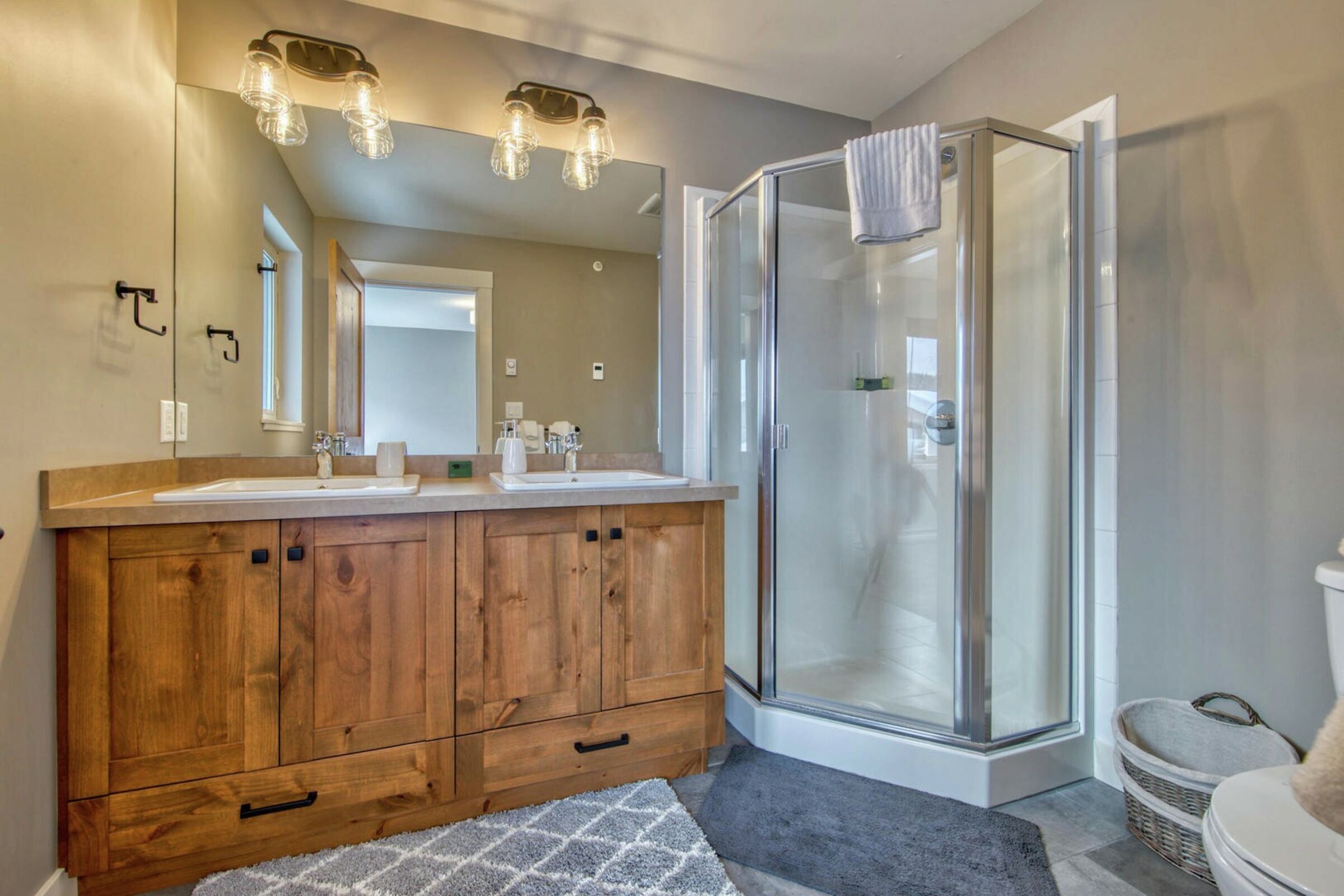 #2 - Master Ensuite Bathroom