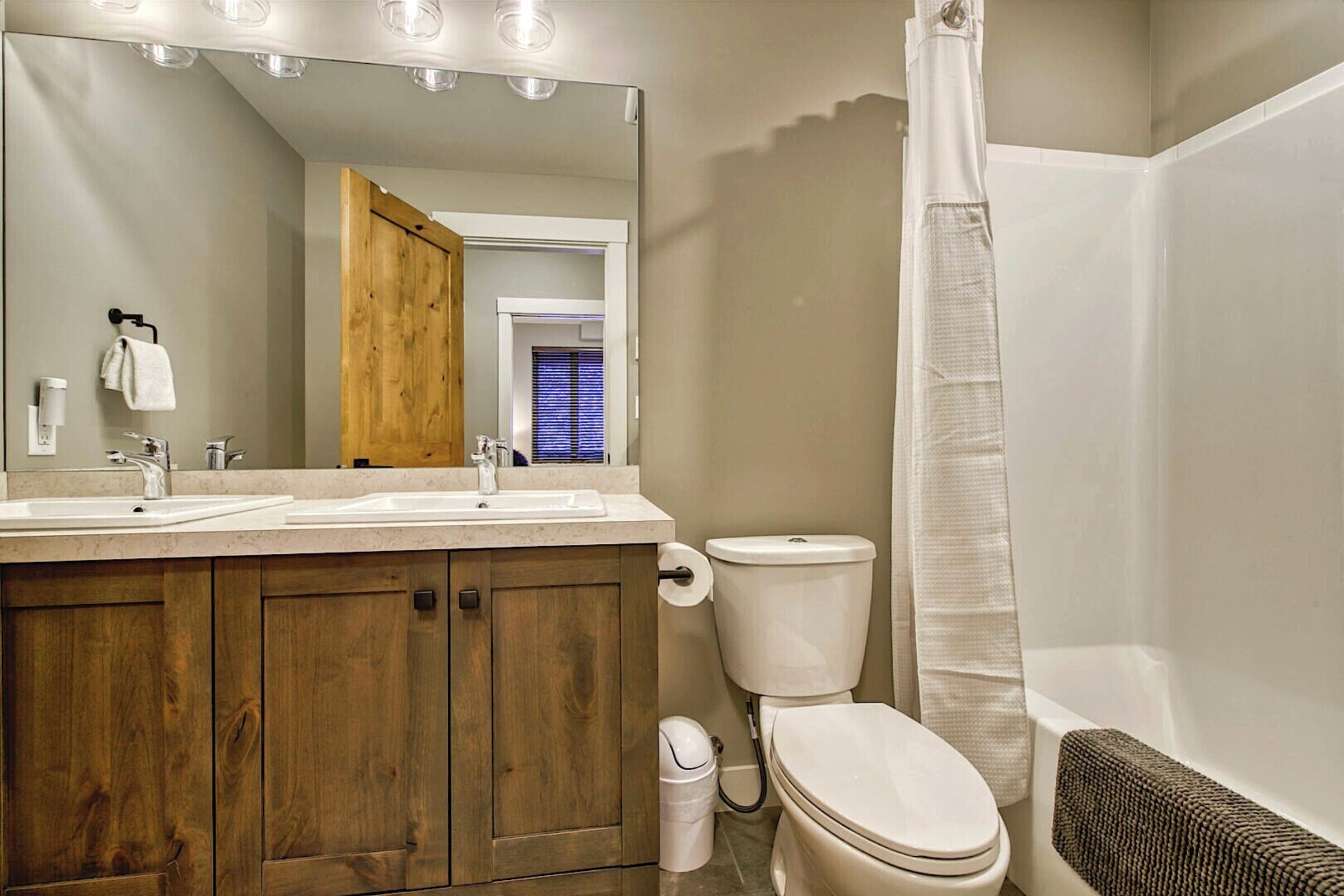 Master Ensuite Bathroom