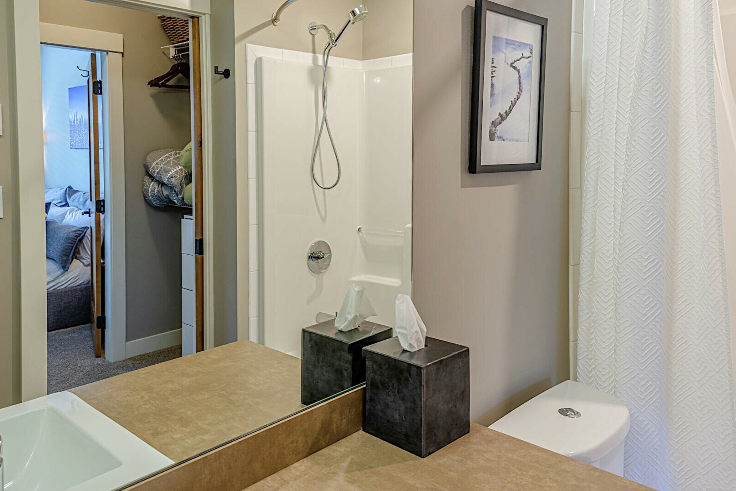 #5 - Master Ensuite Bathroom