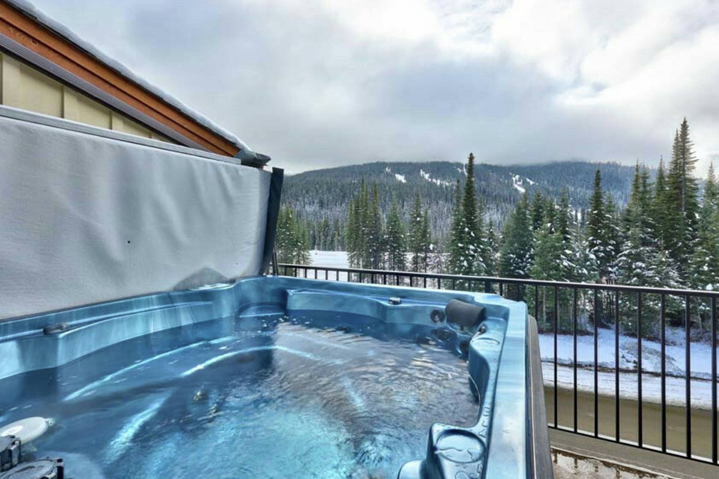 #35 - Outdoor Hot Tub