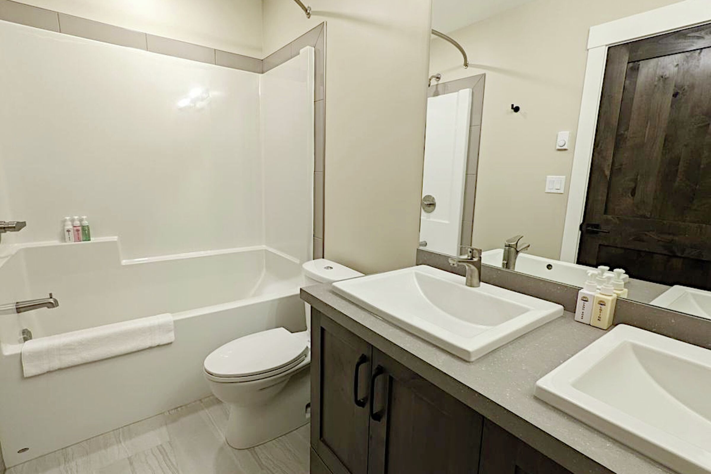 #18 - Master Ensuite Bathroom