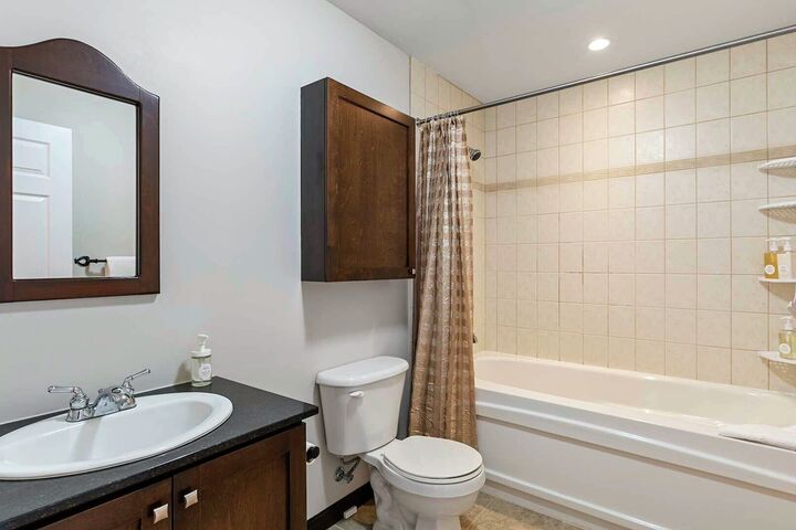 #236 - Bathroom