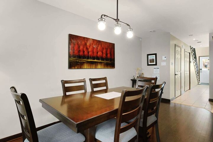 #214 - Dining Area