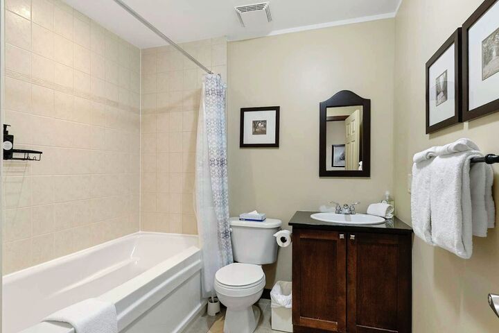 #214 - Bathroom