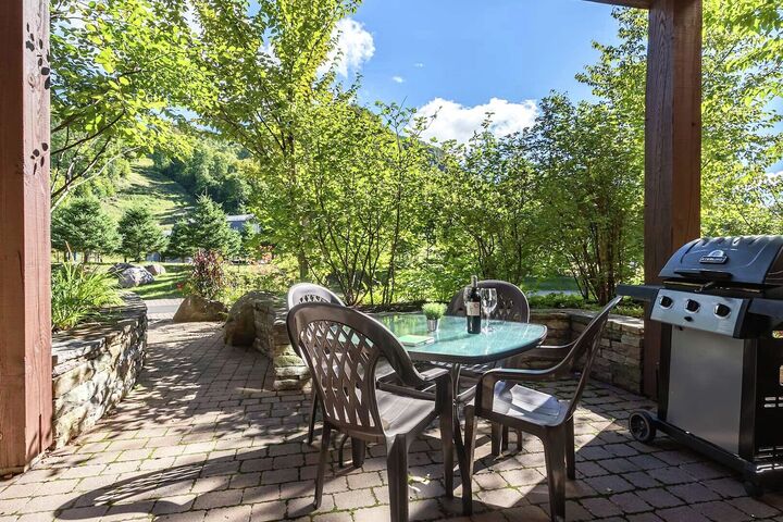 #1510-17 - Patio with BBQ