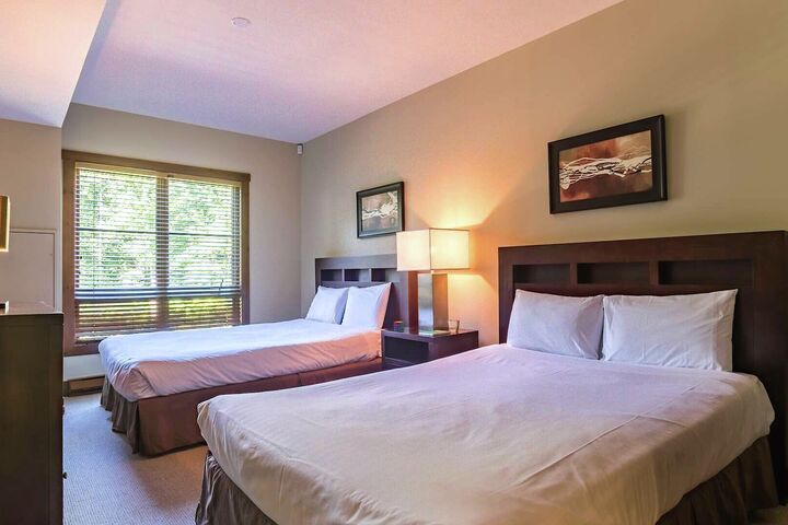#1510-17 - Bedroom