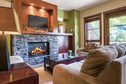 #1510-17 - Living Area