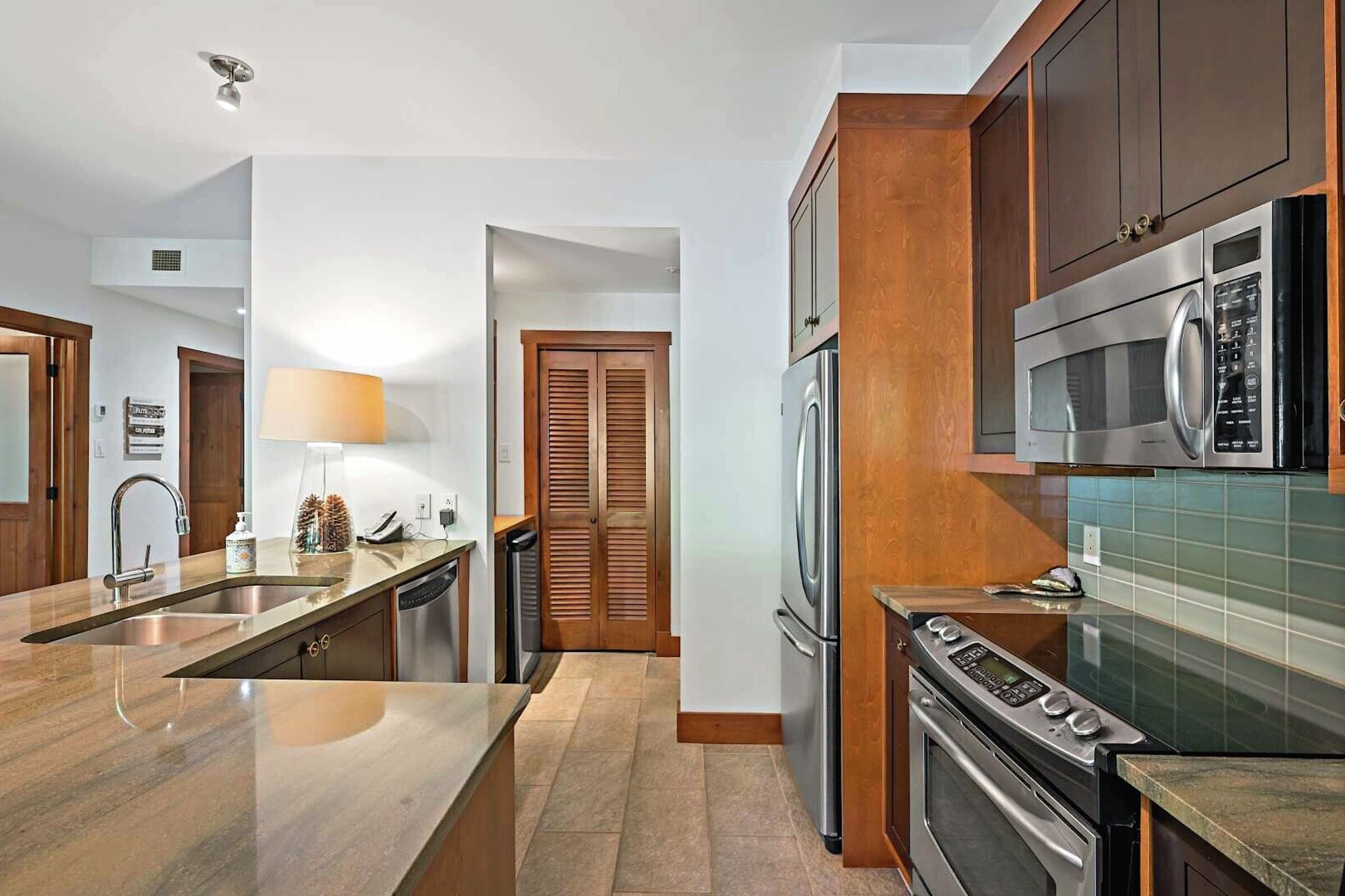 #1500-04 - Kitchen