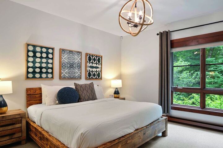 #1500-10 - Master Bedroom