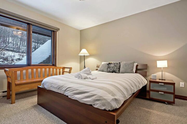 #124-09 - Bedroom