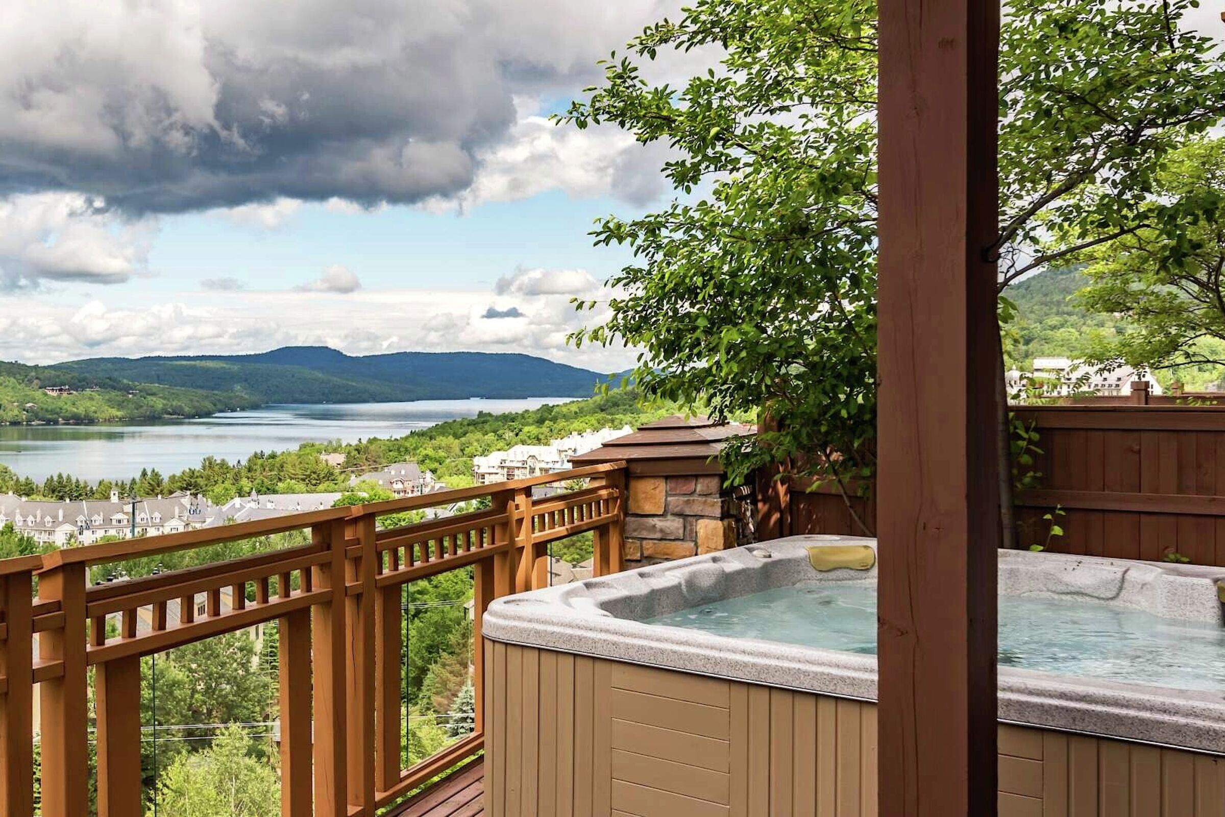 Balcony with Hot Tub