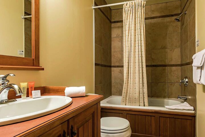 Master Ensuite Bathroom