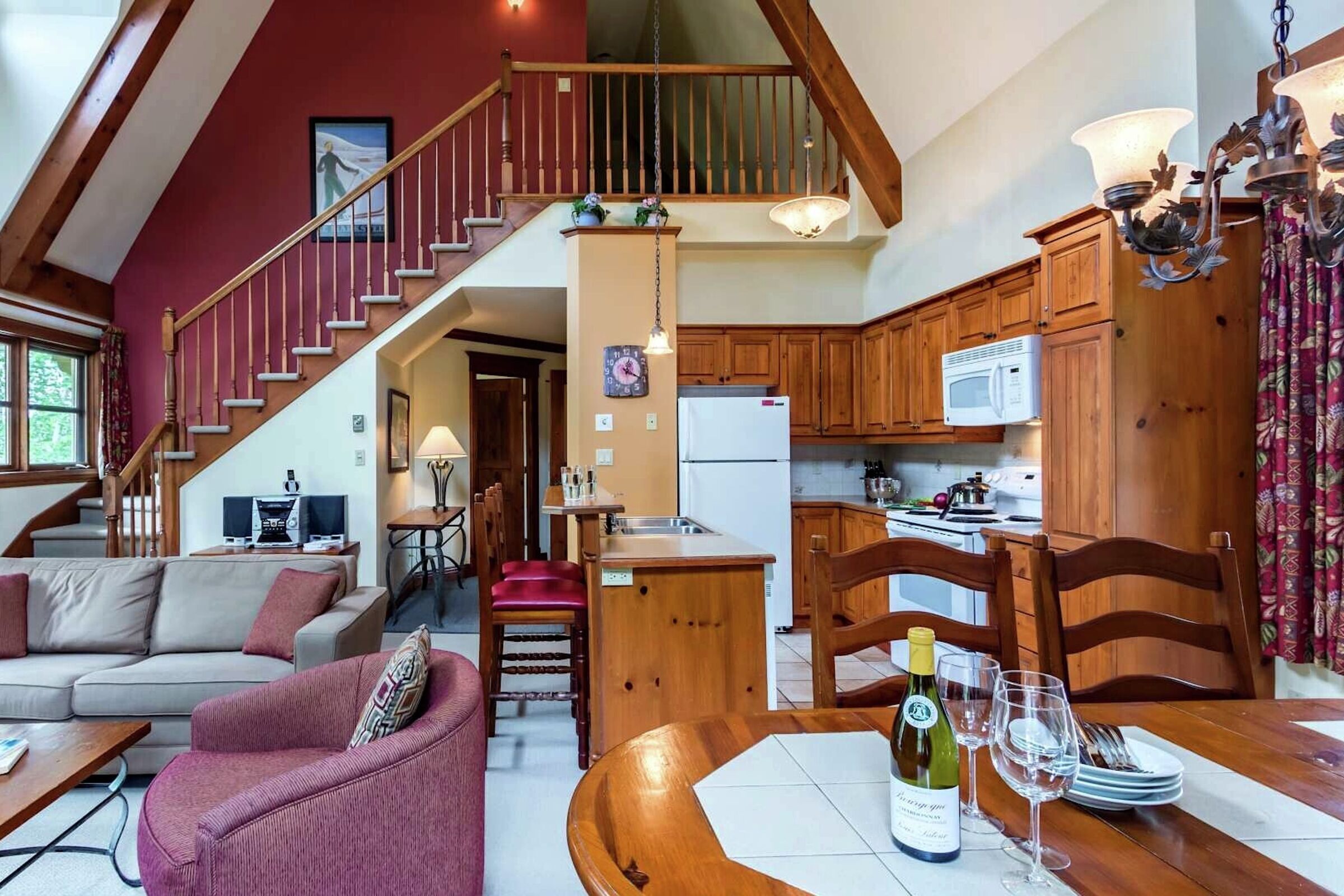 Living Area & Dining Area